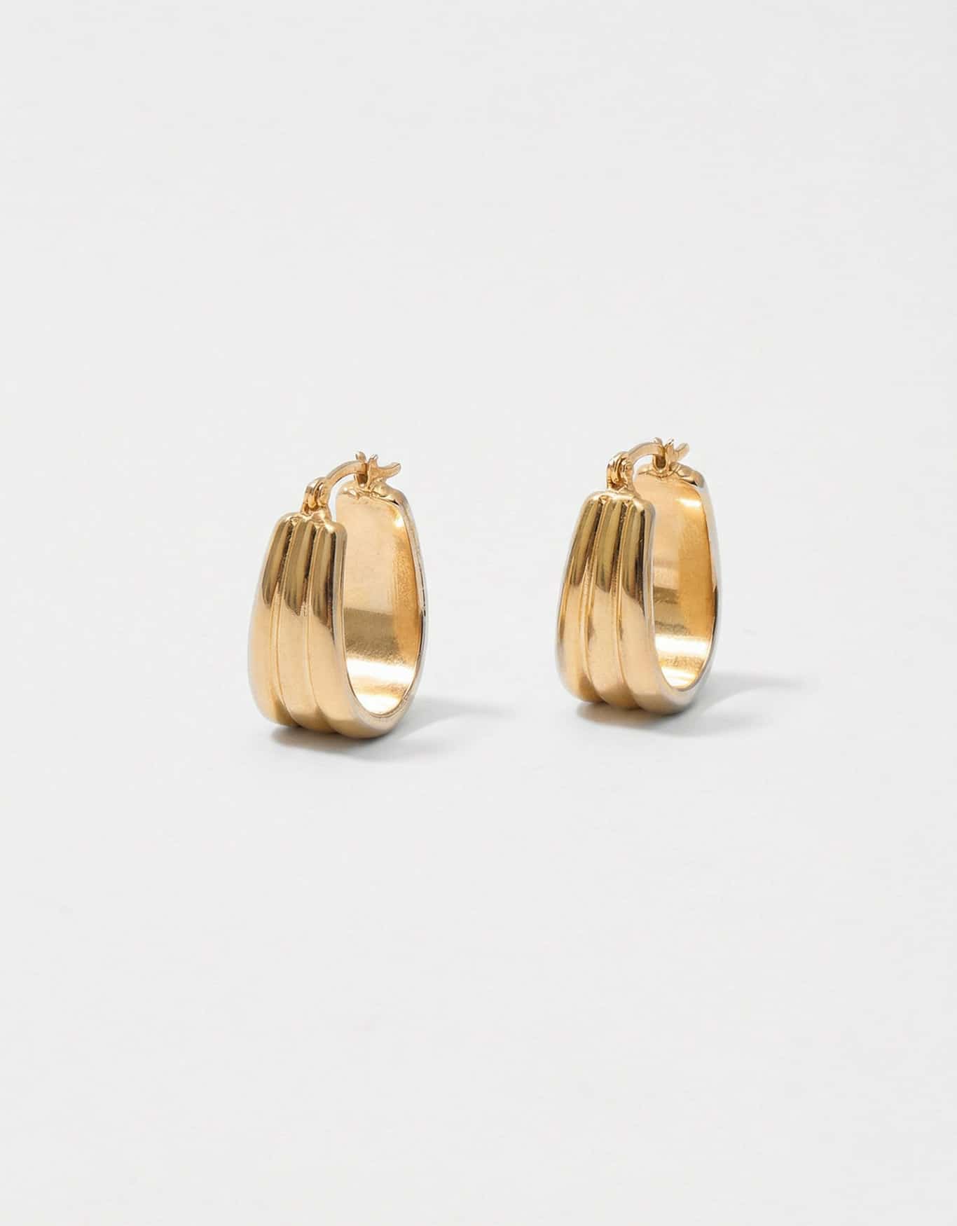 Brinco Argola Oval Ranhuras