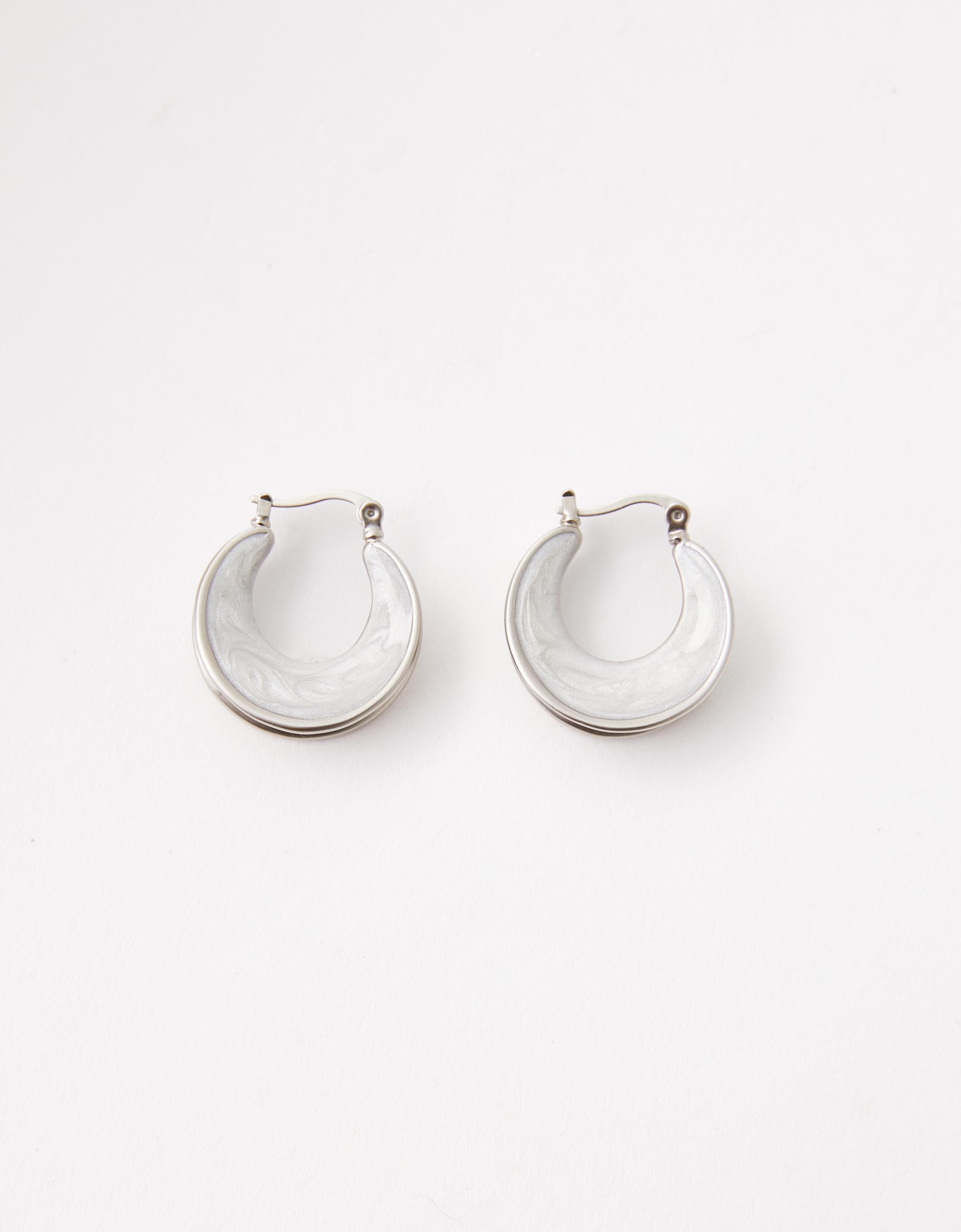 Brinco Argola Resina Perolada