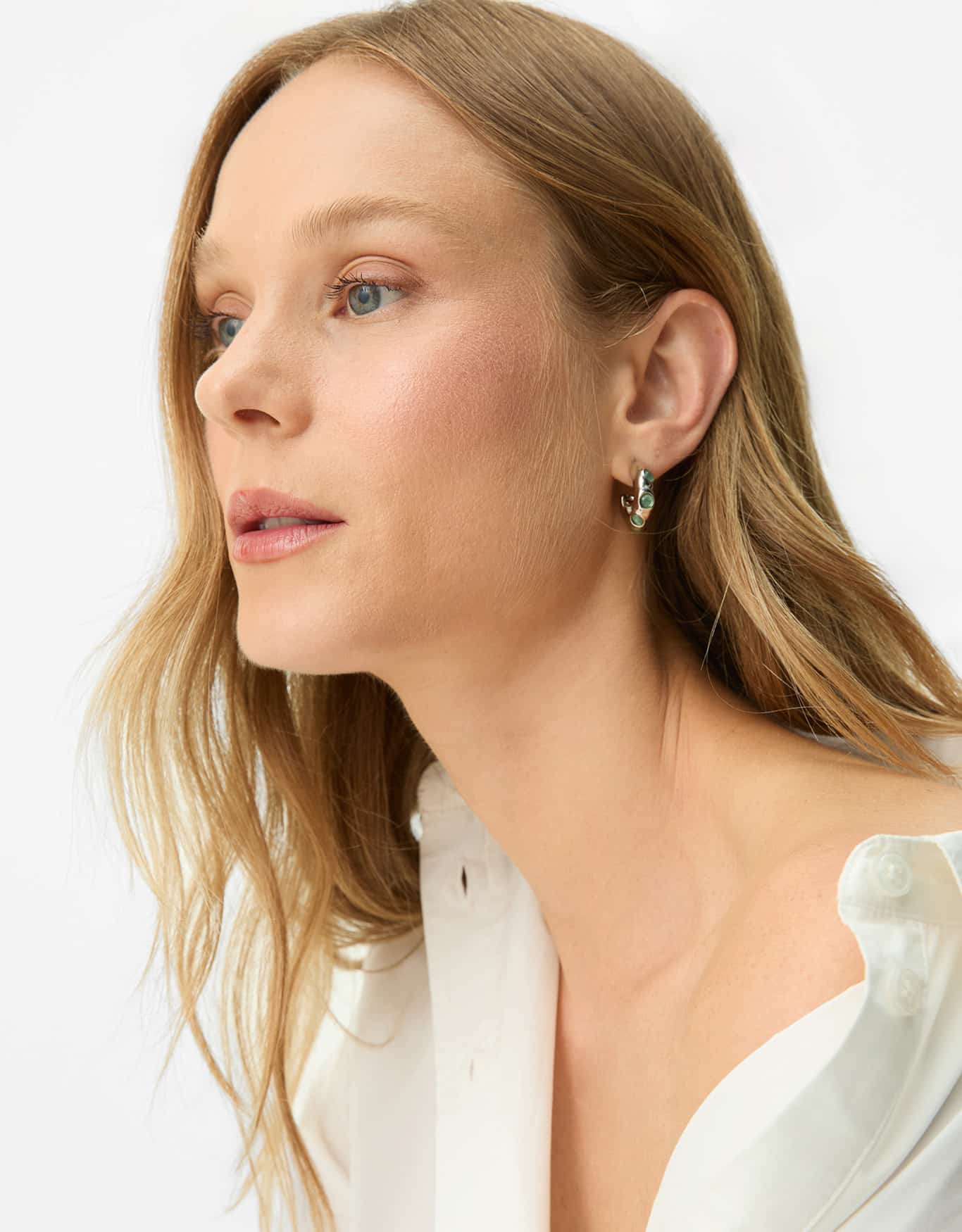 Brinco Curto Argola Com  Resina