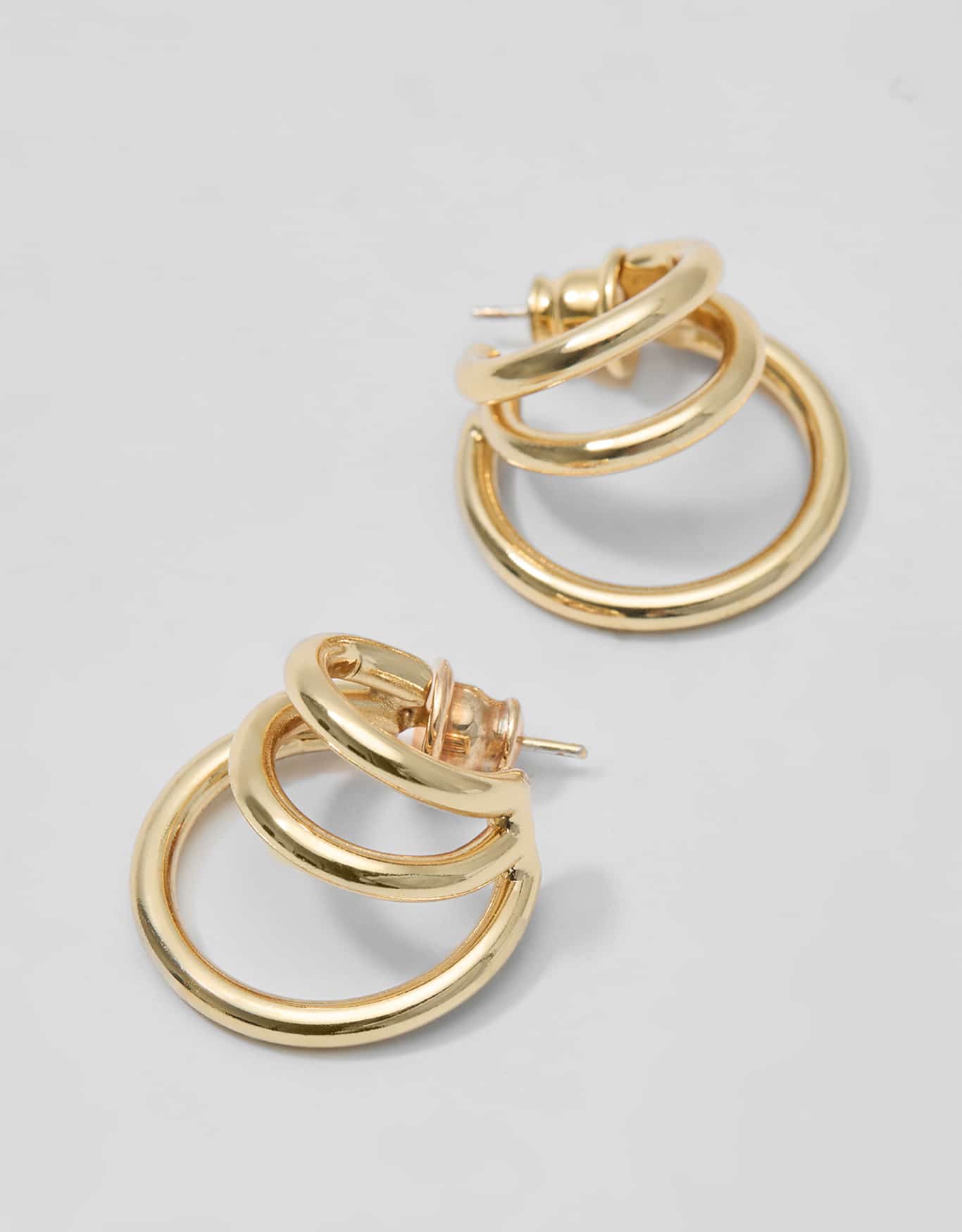 Brinco Curto Argolas Mix De Banhos