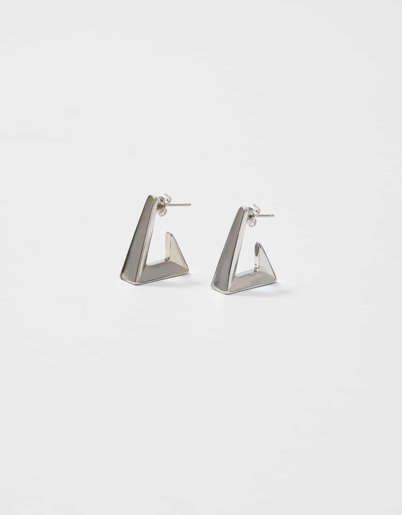 Brinco Curto Piramidal