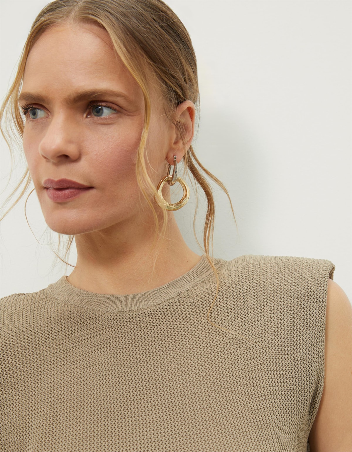 image_baa6a144-4cd9-43e0-ab99-939f382f87c6