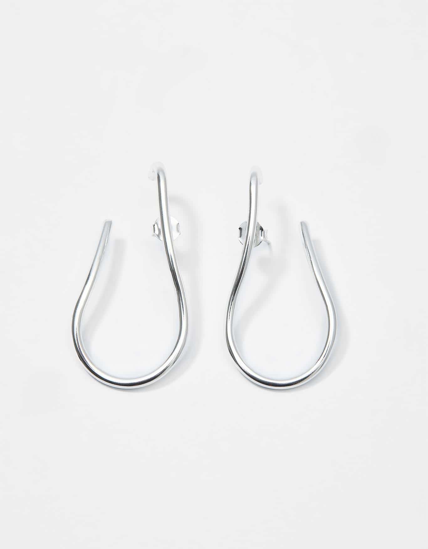 Brinco Longo Fio Curvado