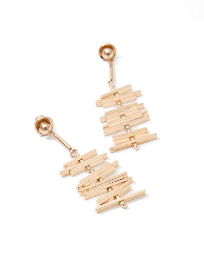 Shoulder — Brinco Longo Hastes Delicadas
