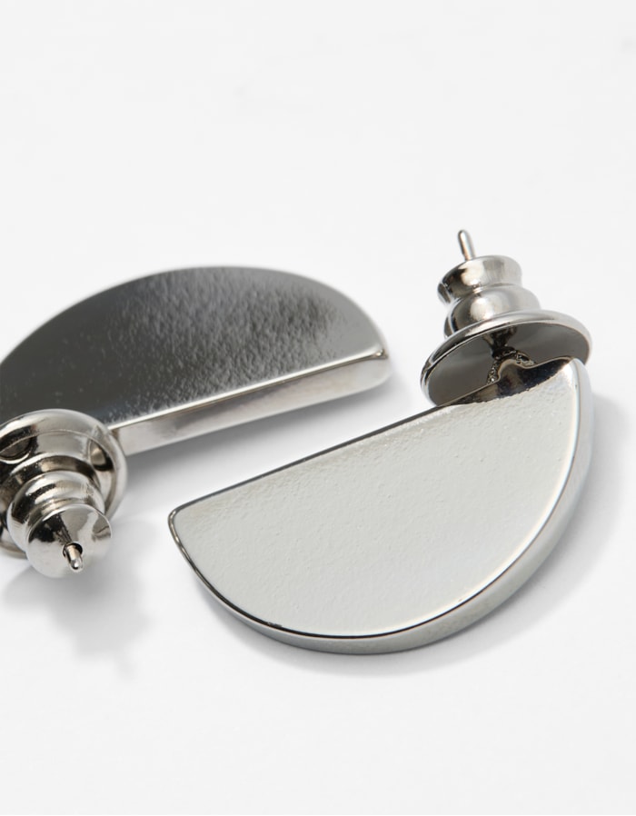 Shoulder — Brinco Meia Lua Níquel