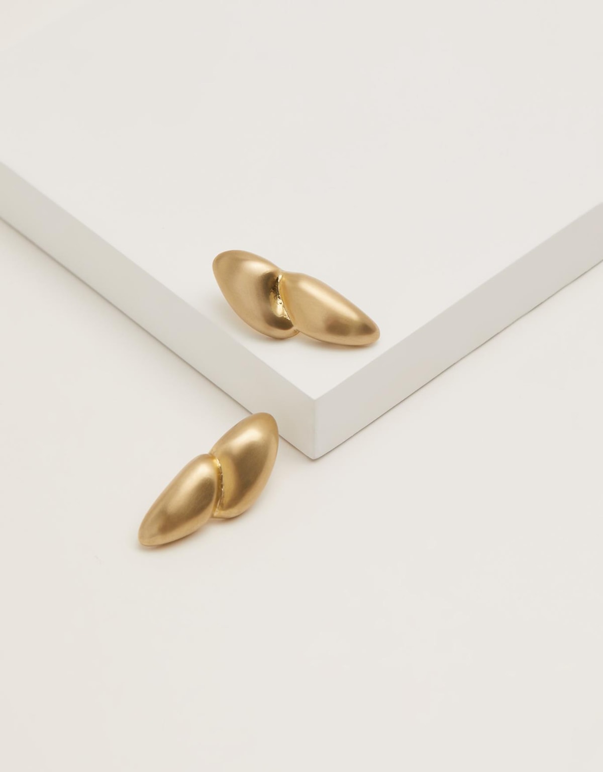 image_ecd53a0e-8f82-4527-9dc3-e81a03fbd16d