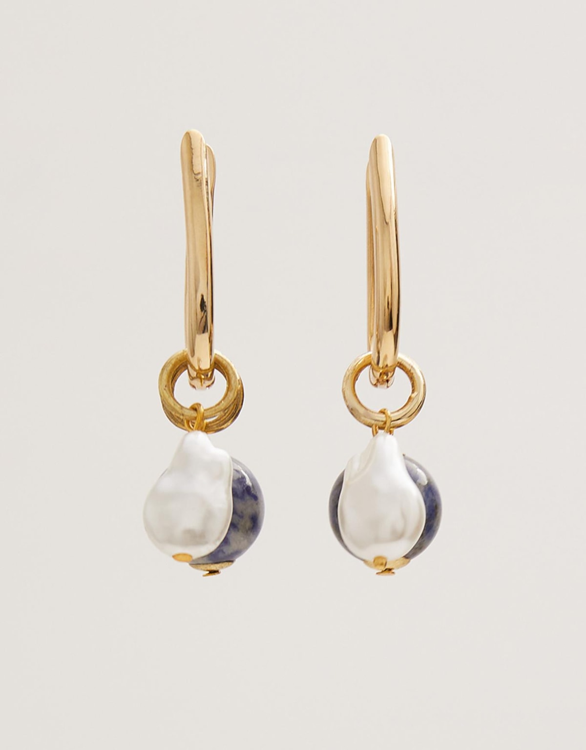 image_b9779f4e-c7c9-4451-b270-22bb68a22d22