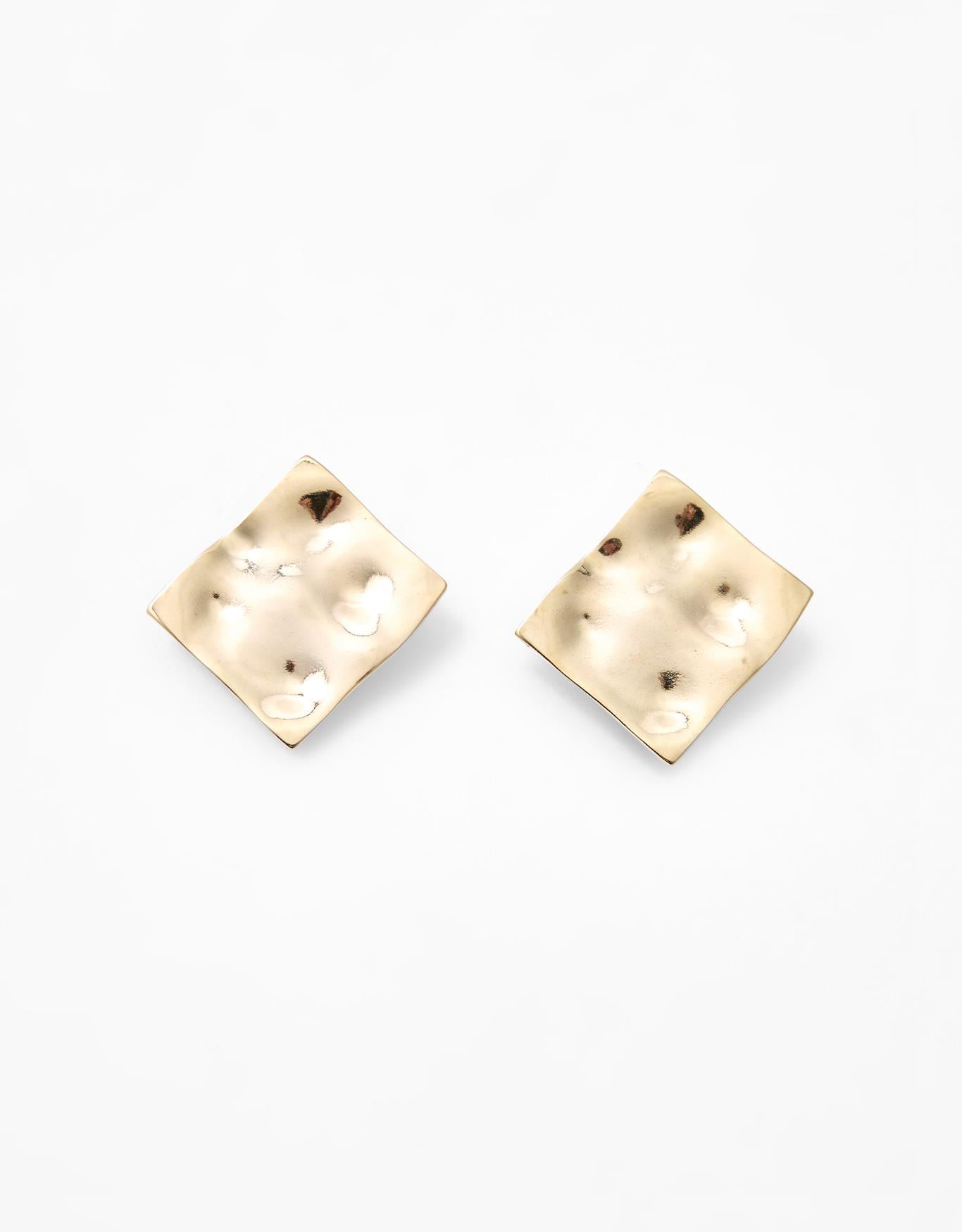 Brinco Quadrado Martelado