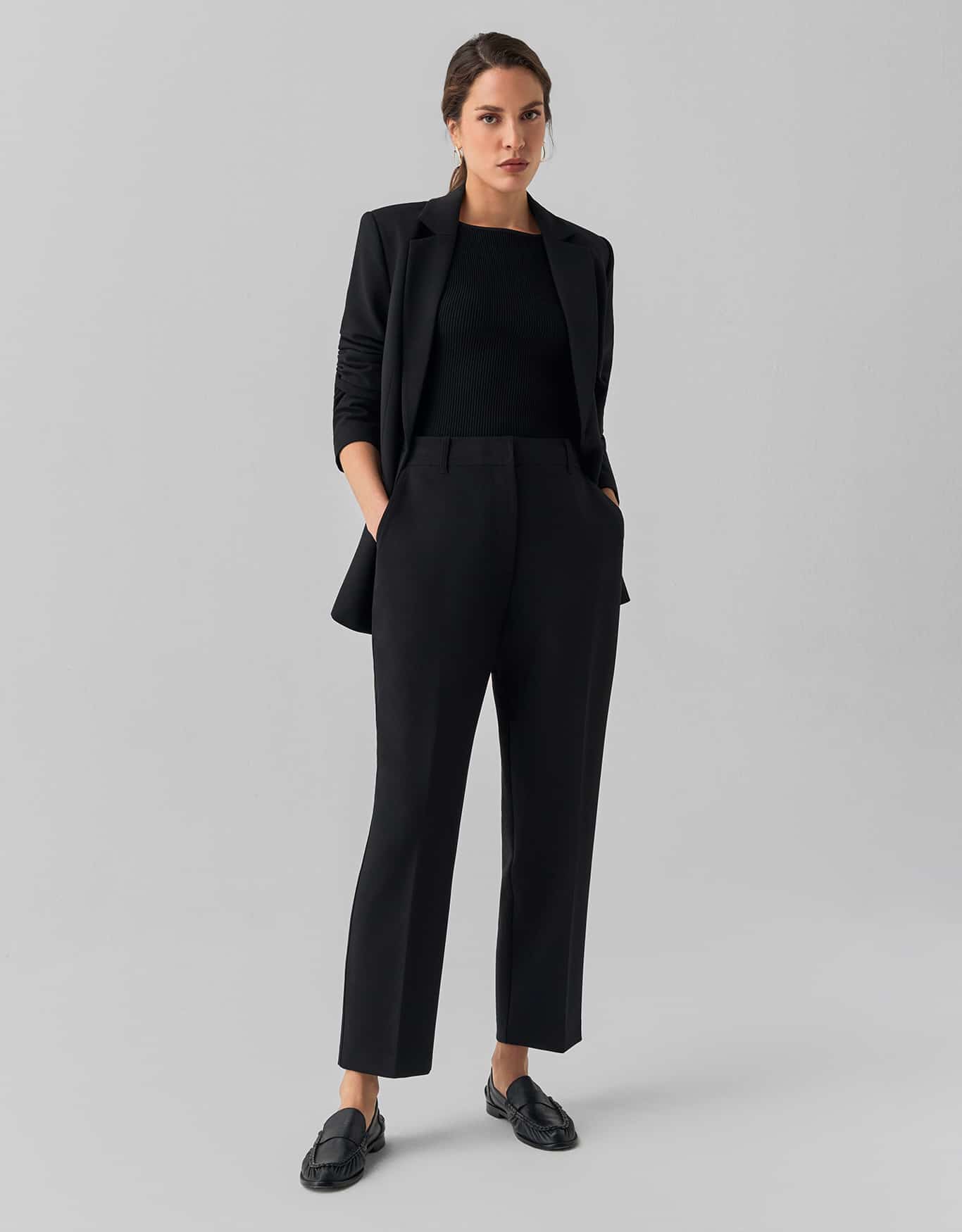 Calça Afunilada Alfaiataria Preta