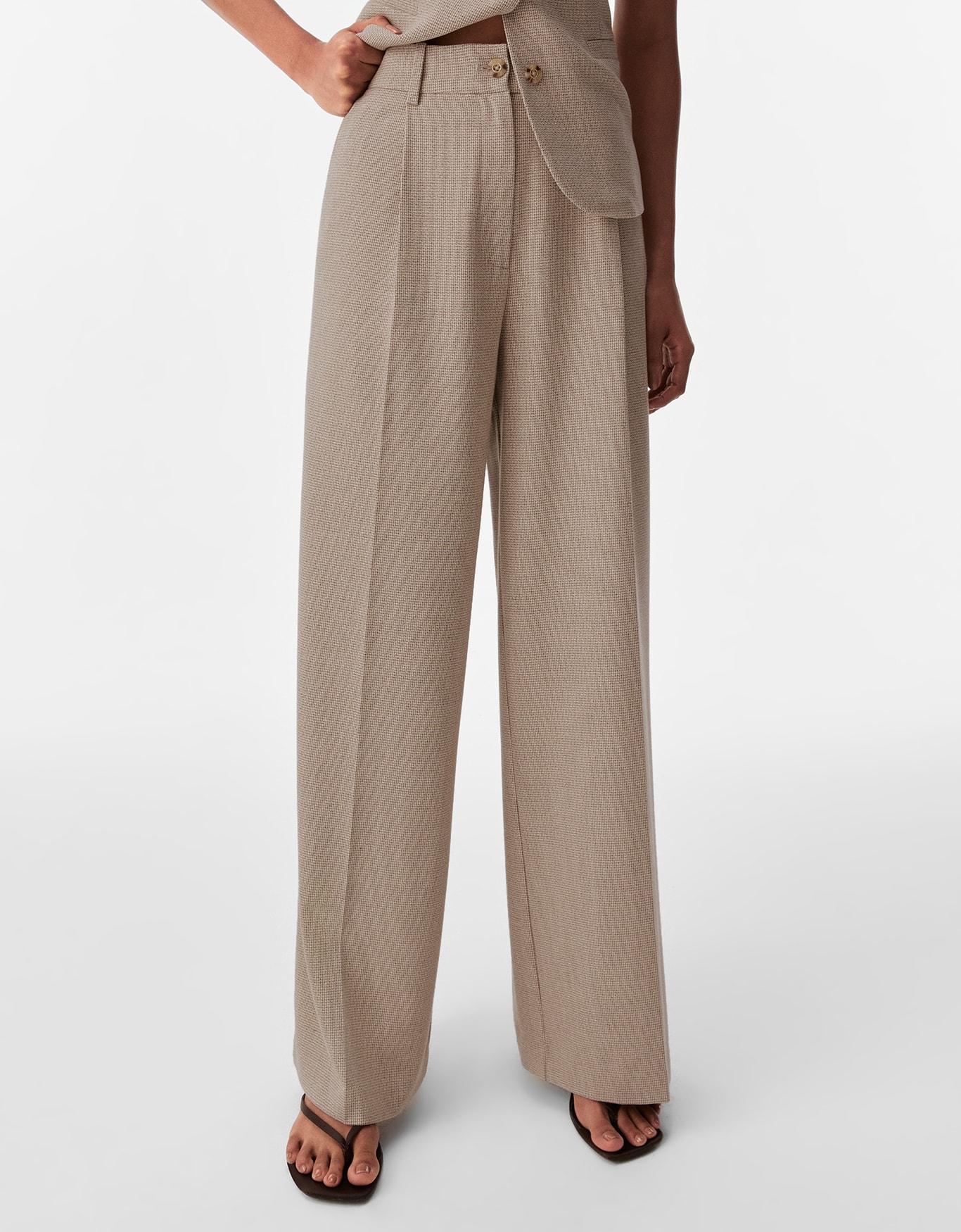 image_daf7565d-7f59-4c56-95da-5e70f6eb4313