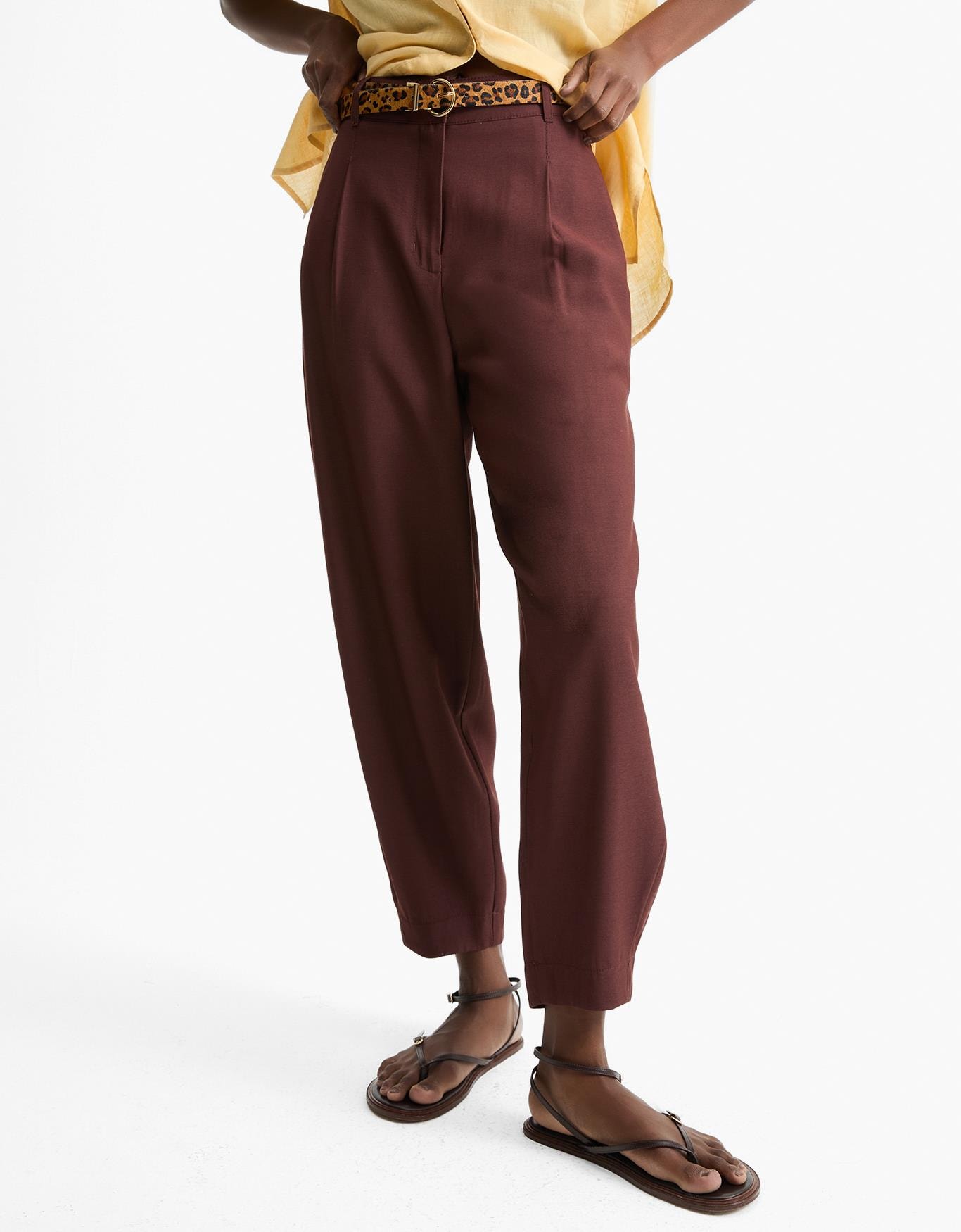 Calça Baggy com Bolsos