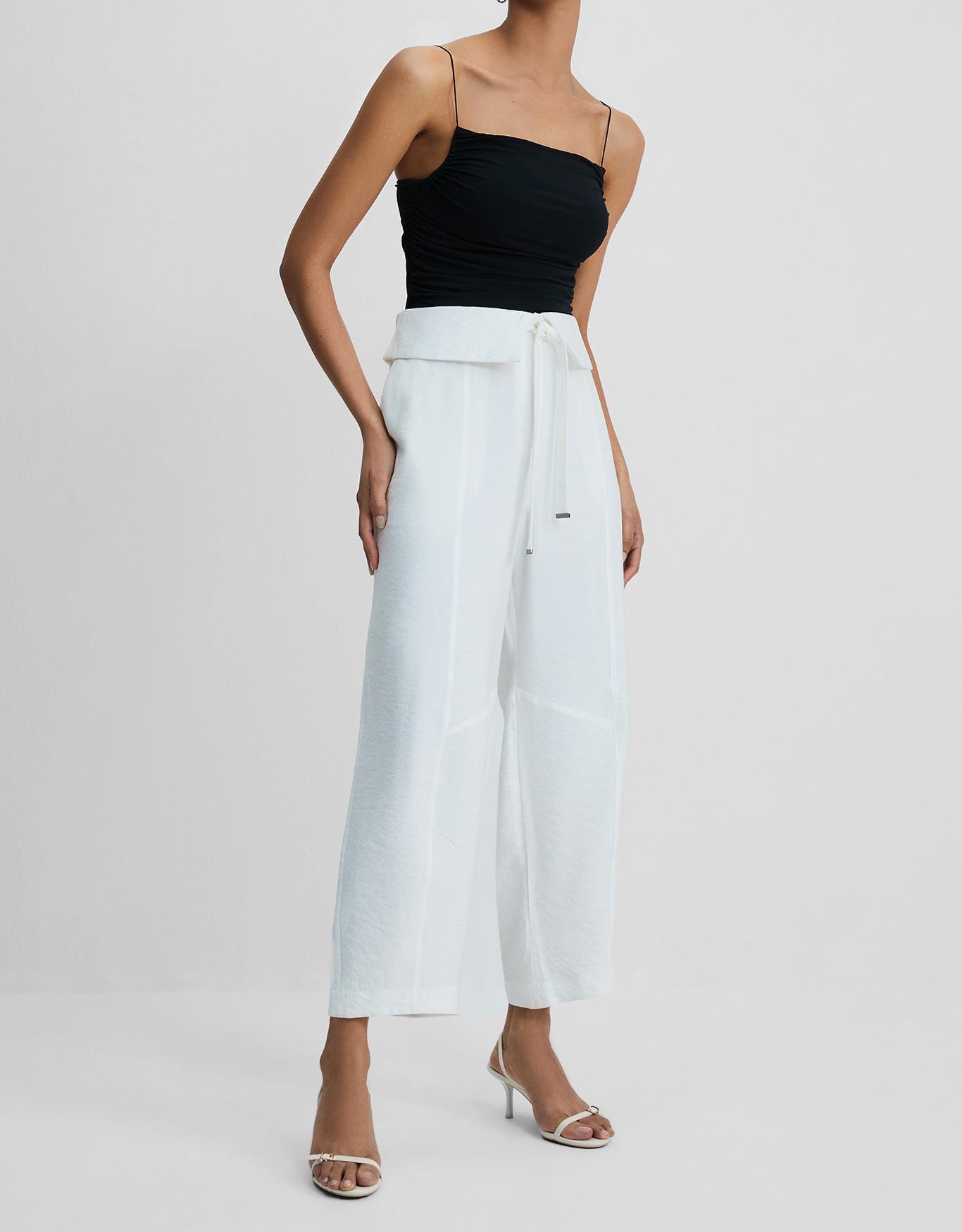 Calça Baggy Com Pala