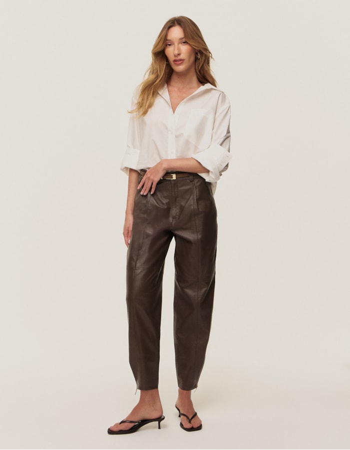 Shoulder — Calça Baggy Pregas Couro