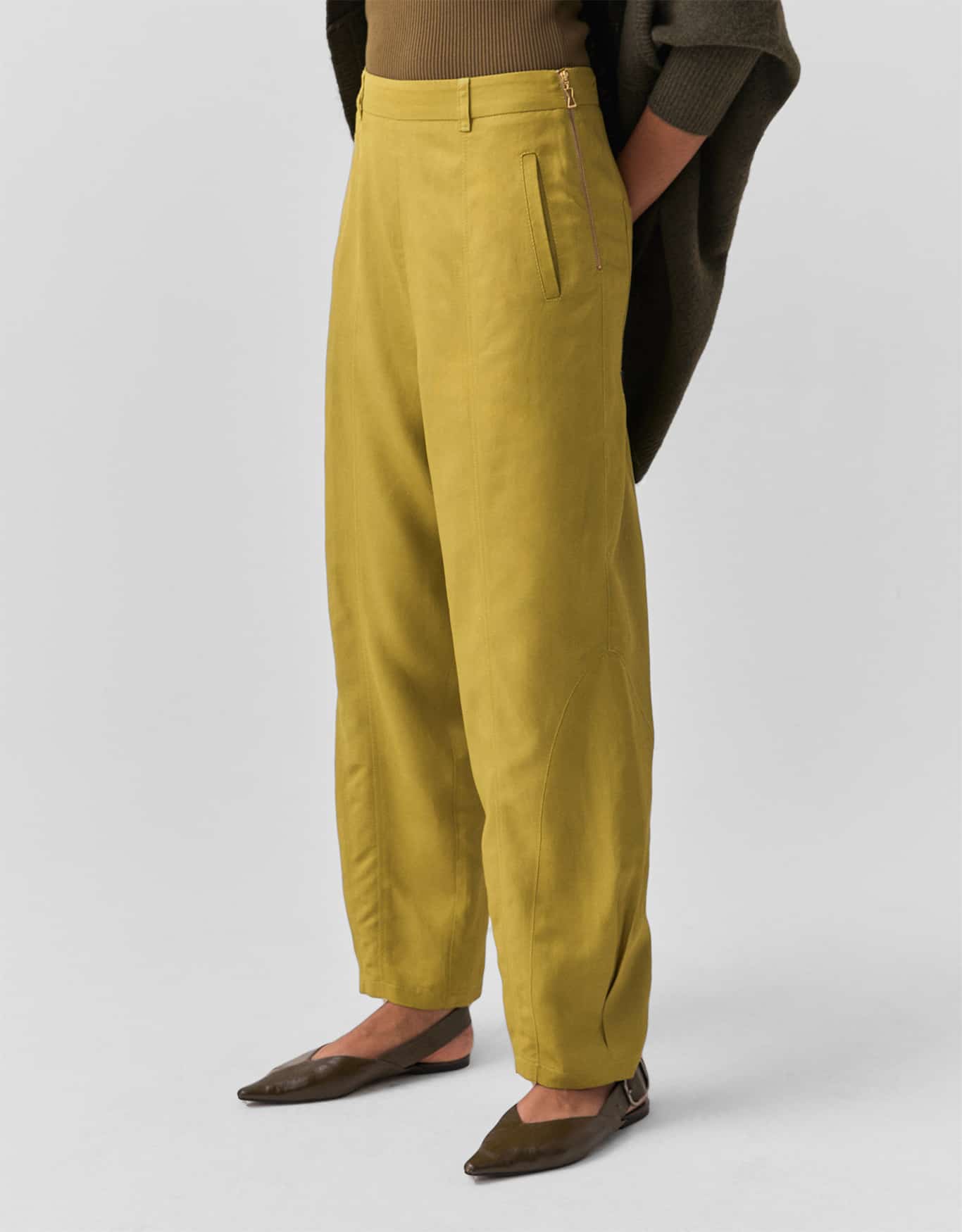 Calça Baggy Recortes