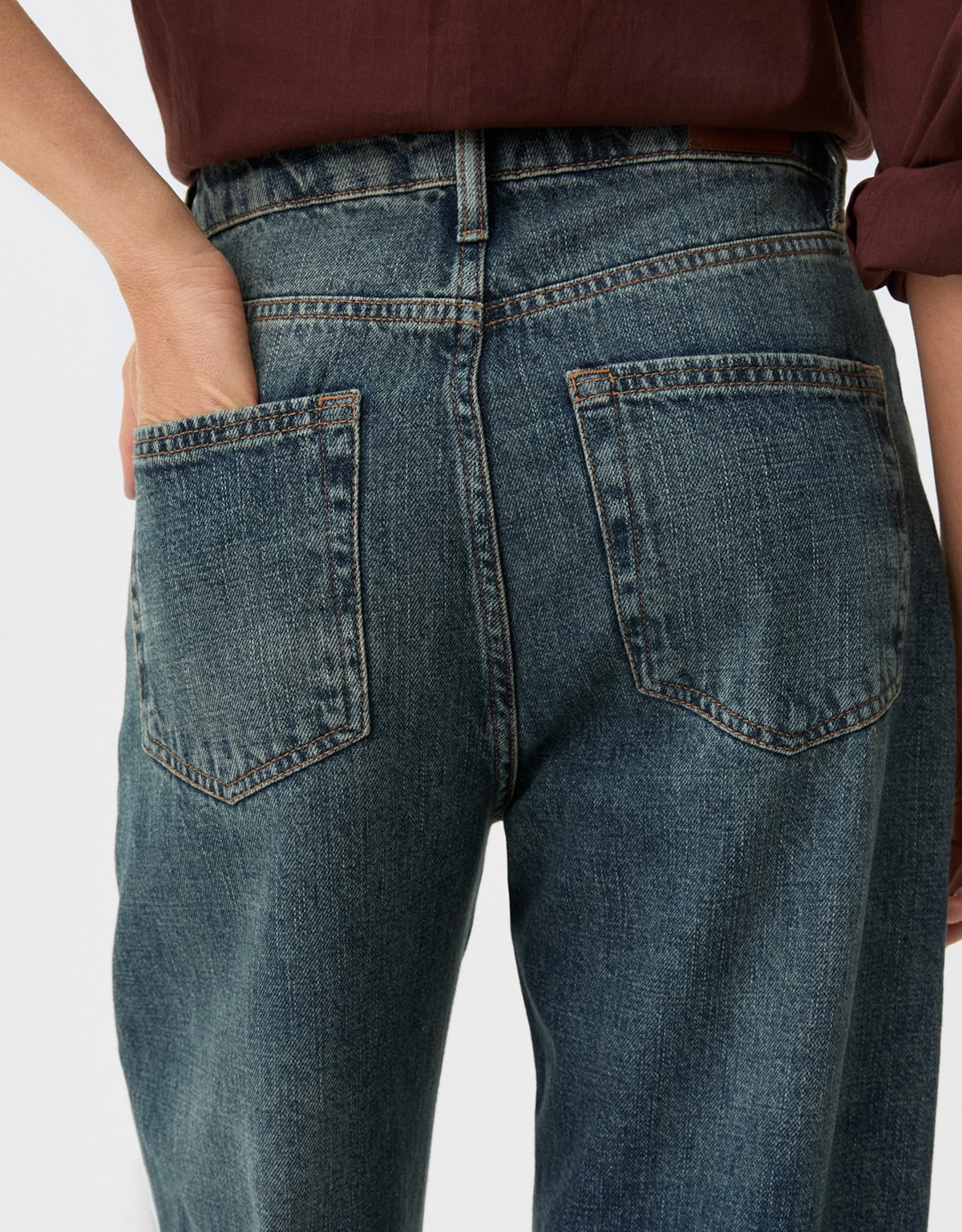 image_b16ad074-b024-47b0-9d43-15d99f6d64fc