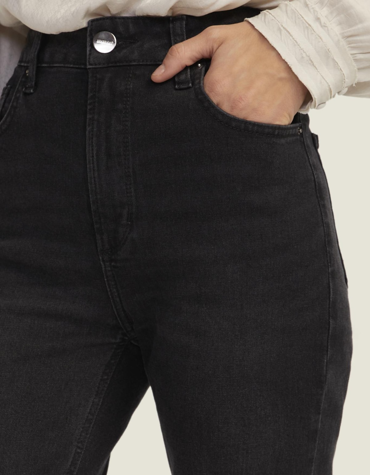 image_c9f15fee-883b-4c51-af54-a3f5ff1bd8fd