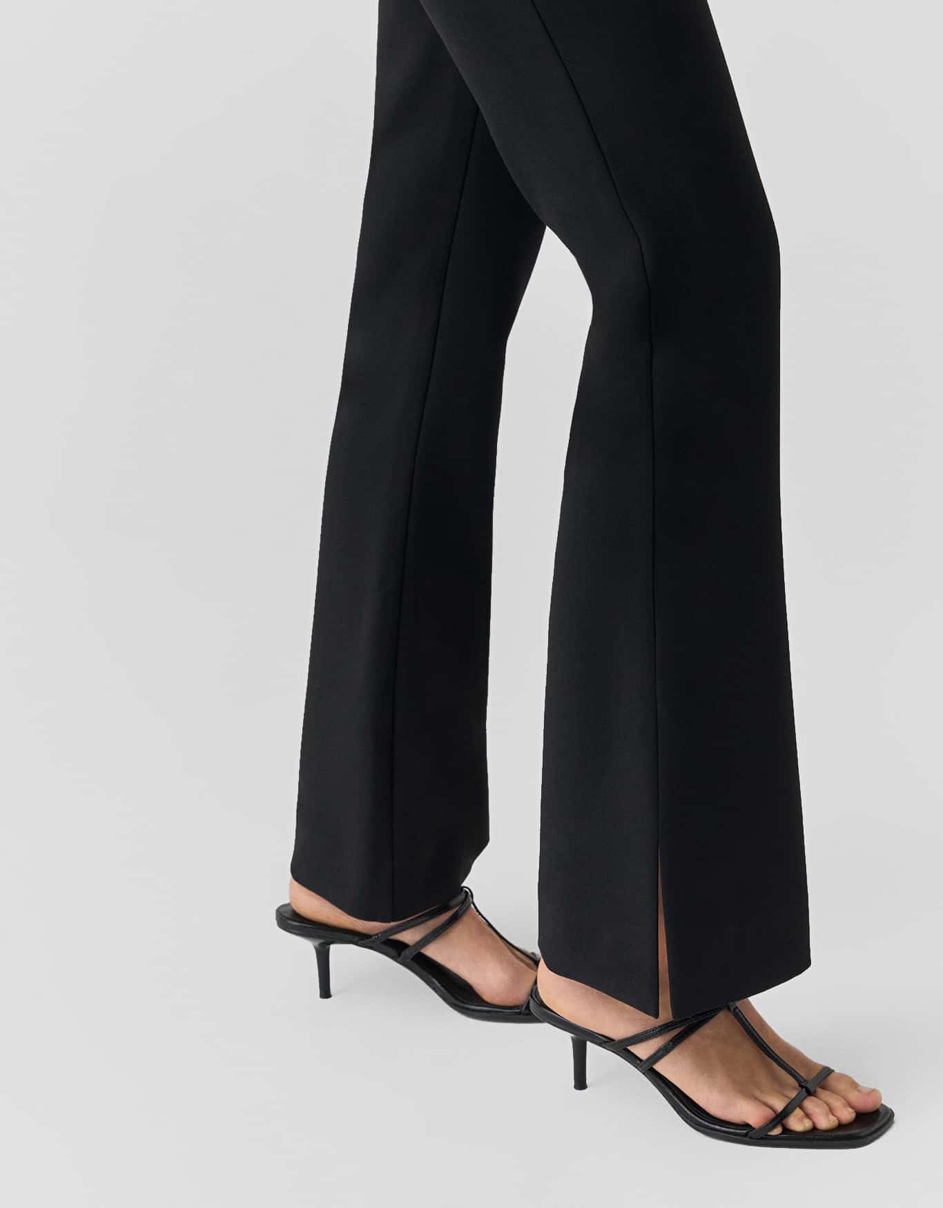 Calça Bootcut Alfaiatada