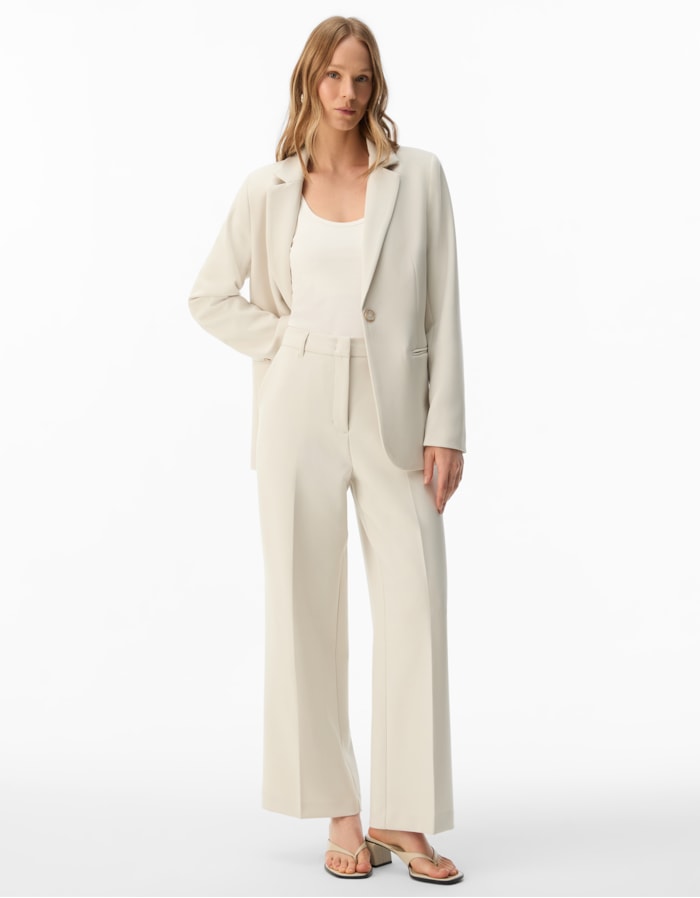 Shoulder — Calça Brasília Reta Off-White