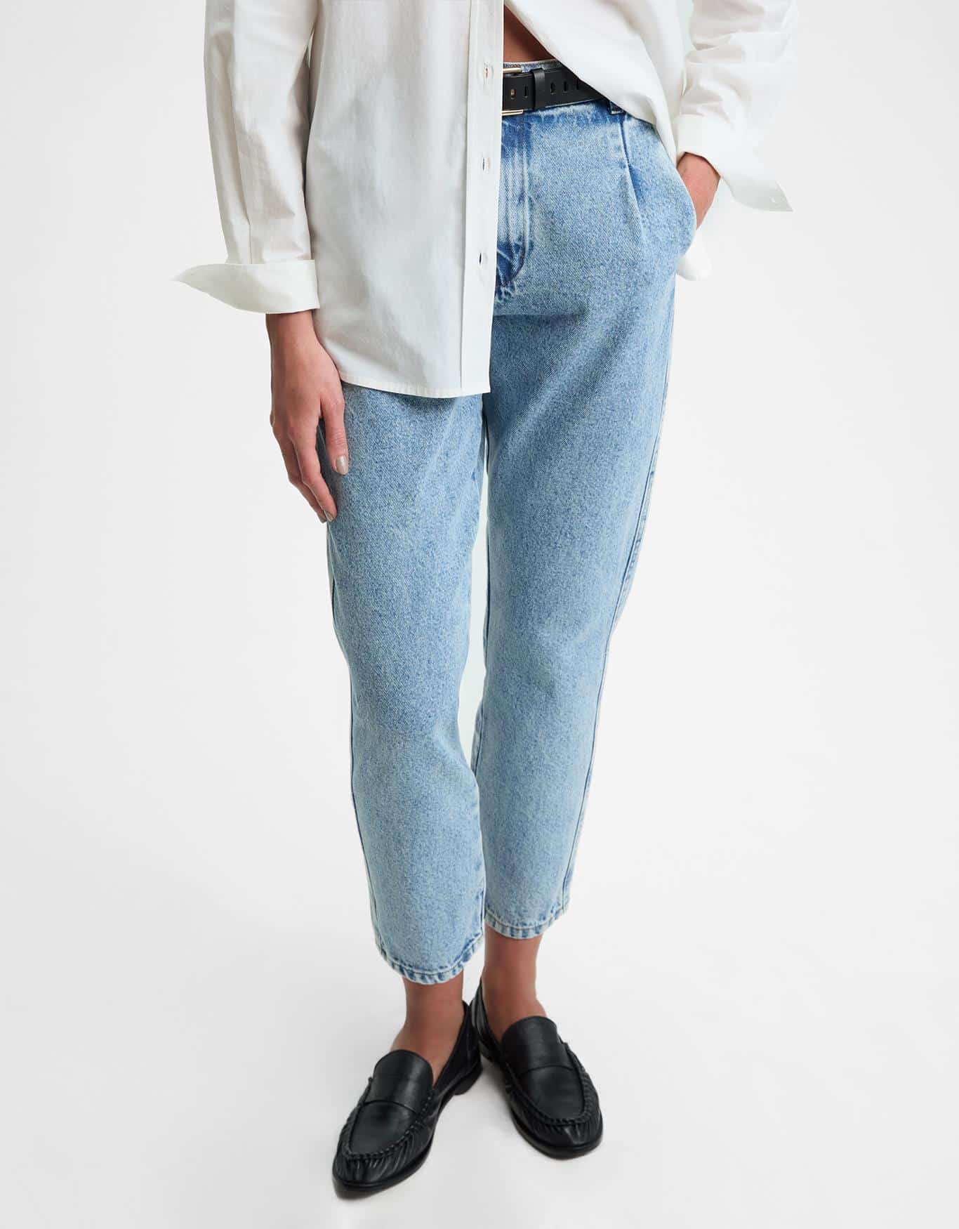Calça Carrot Pregas