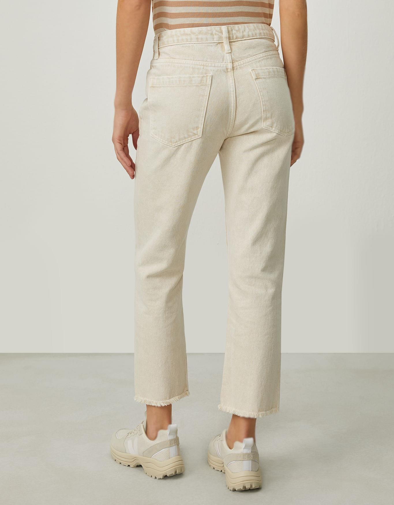 image_b9396065-2cea-4e9c-a995-c1acec475339