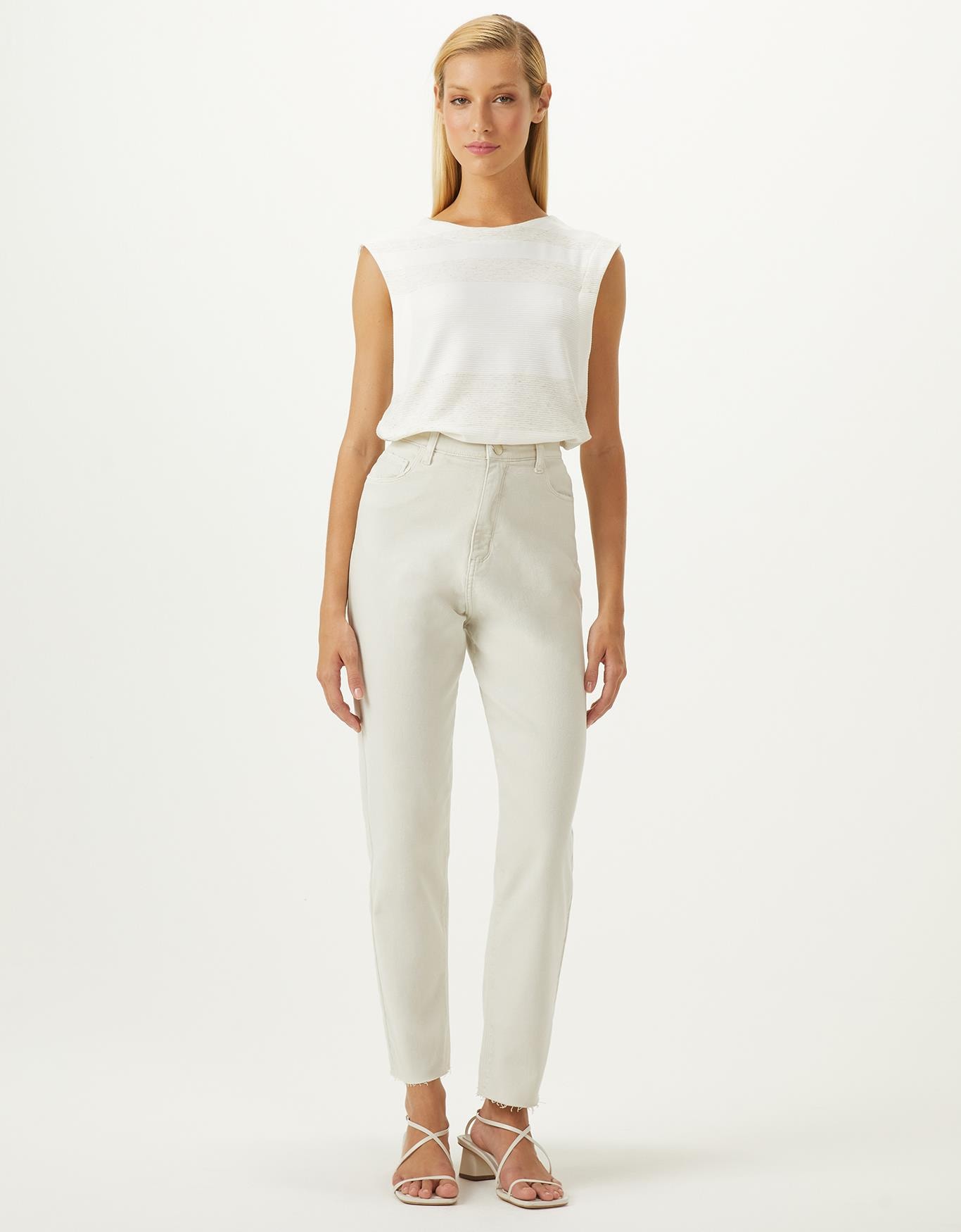 image_48740263-e83e-45cc-ba54-18939d6f97e1