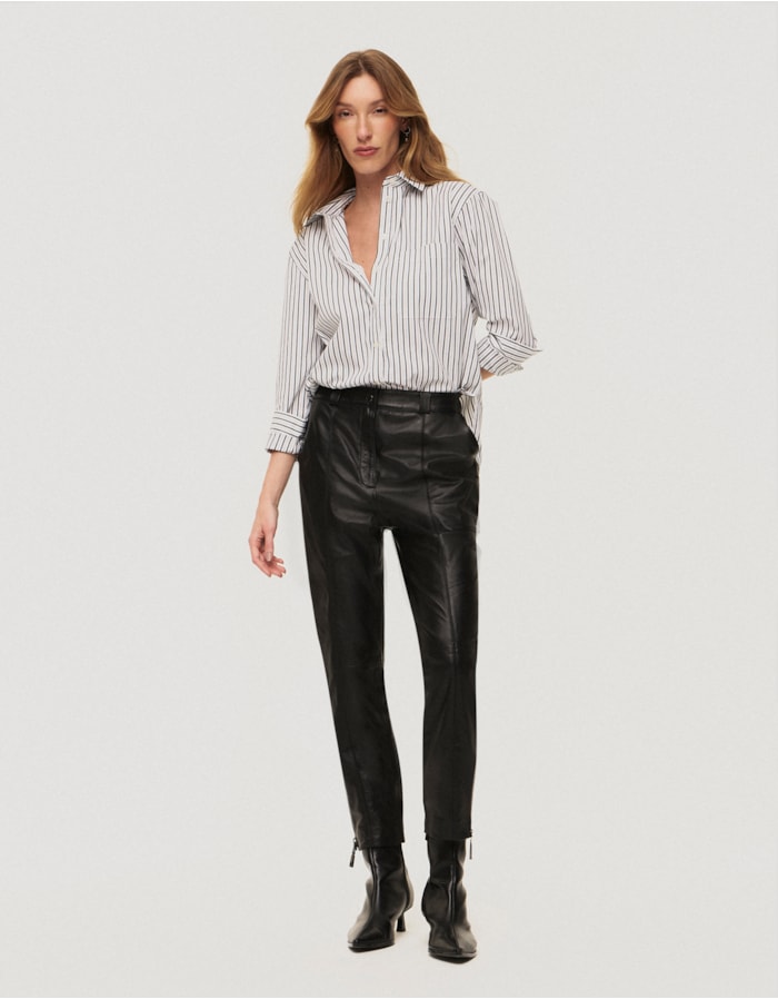 Shoulder — Calça Couro Slim