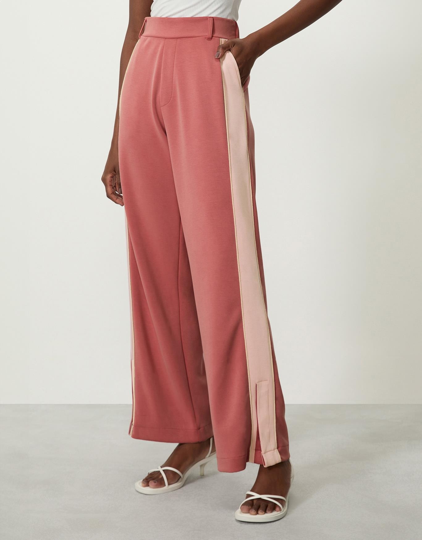 image_f07ed57d-383b-46b7-8eee-ee37117c11c7