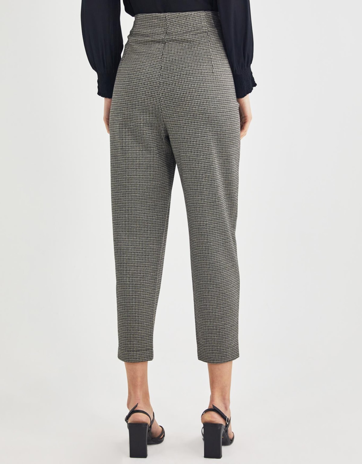 image_dda8c4e4-5857-4f65-b690-37e1083cd38d