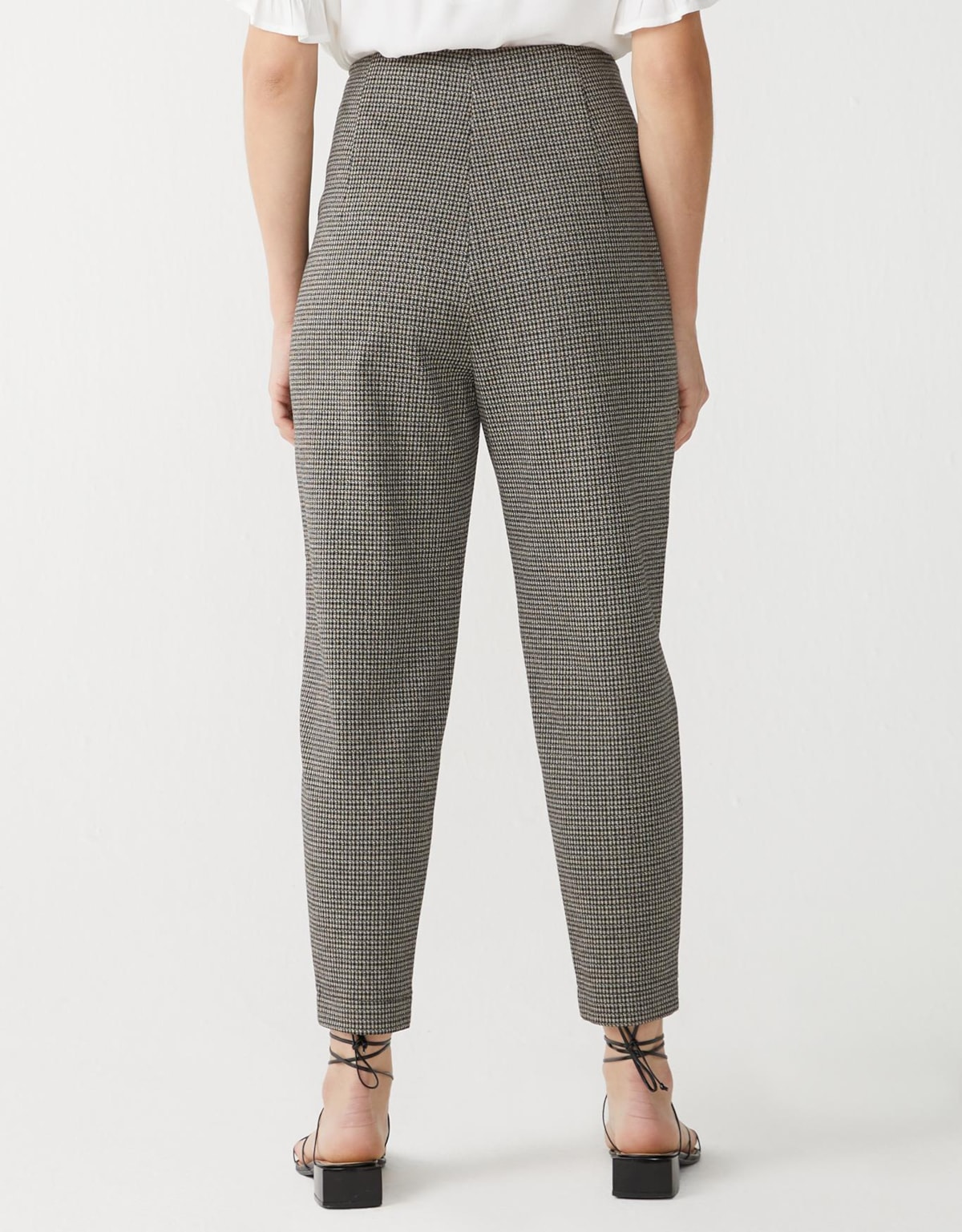 image_984a2cb9-d03b-45d9-93b6-3a6d6c999ea2