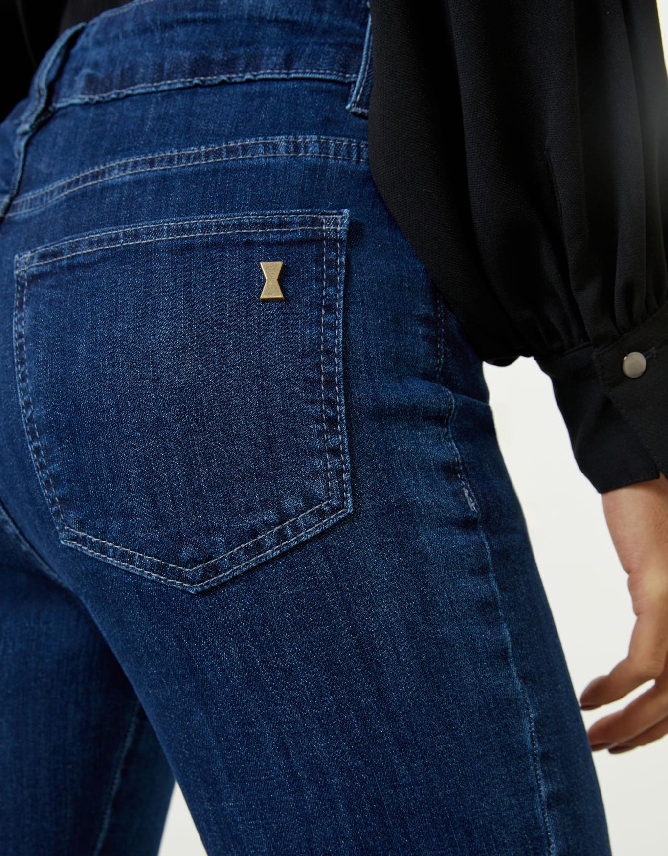 image_8f408668-3ef9-48bb-86a9-53b35c566957