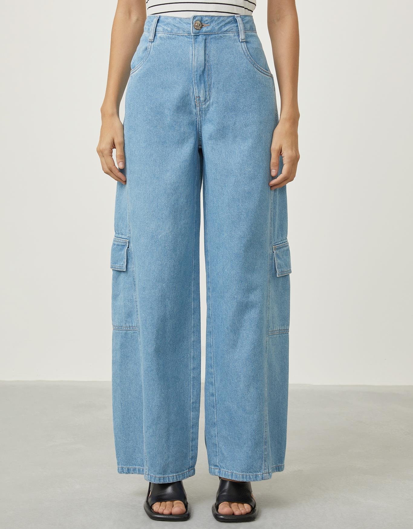 image_2ad8f856-86a1-42ff-ba2e-e2e4d8a9f065