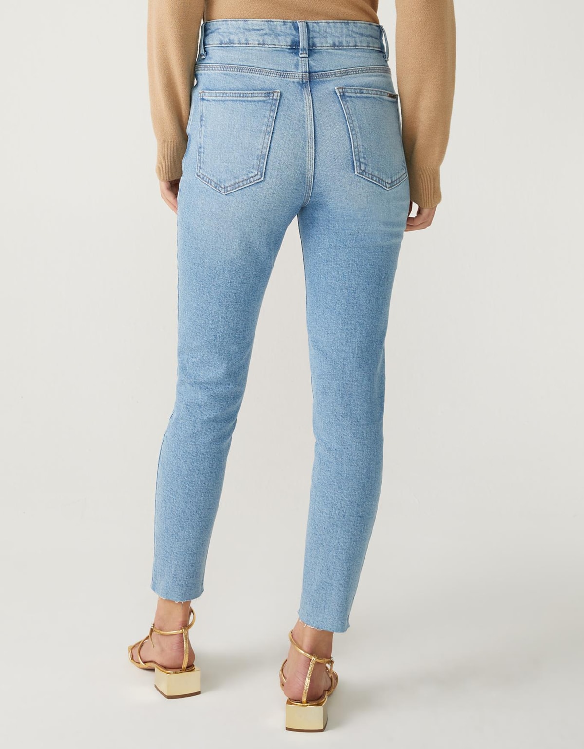 image_e2811ba5-9b82-4e77-8b41-76a202179a0a