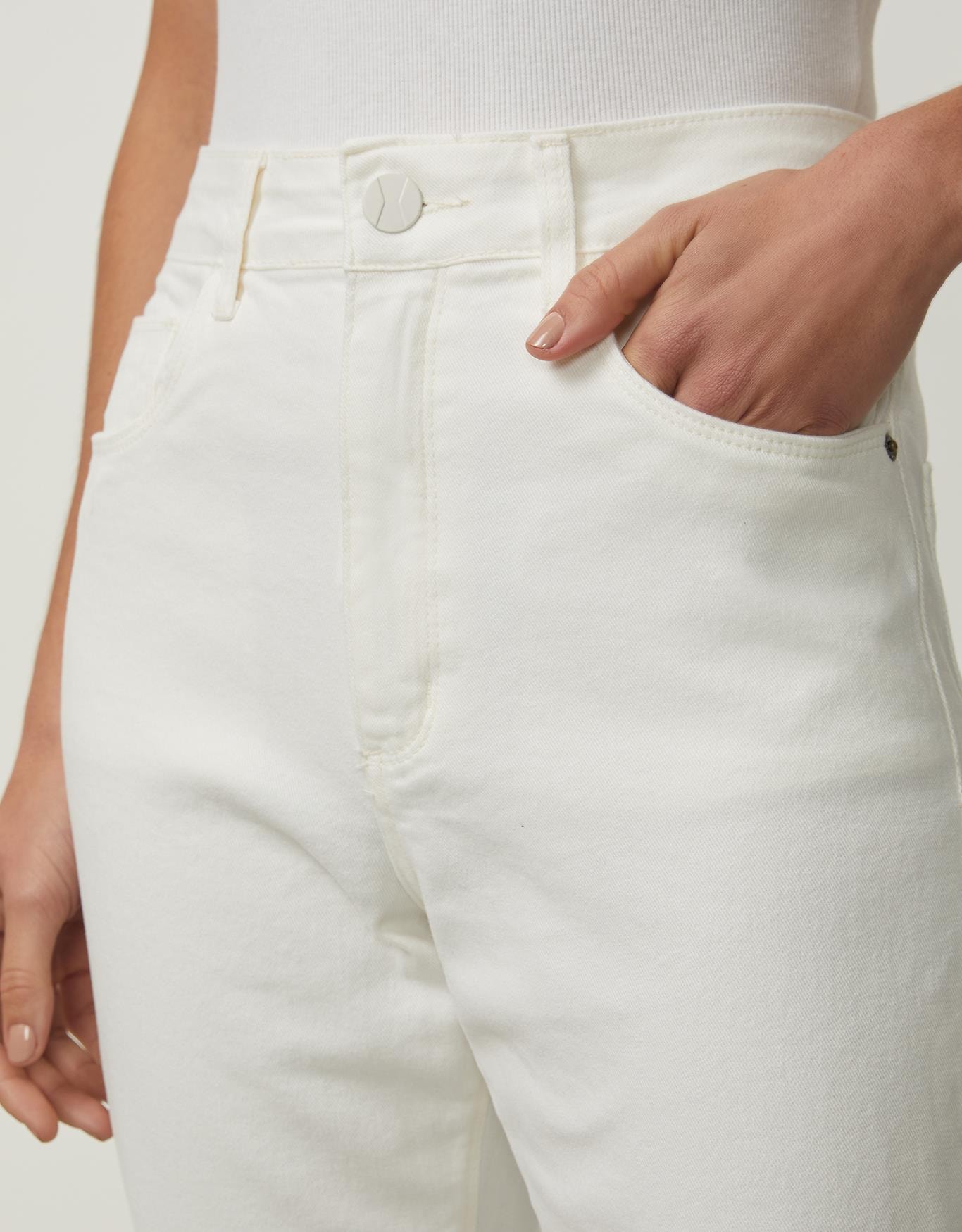 Color OFF WHITE 