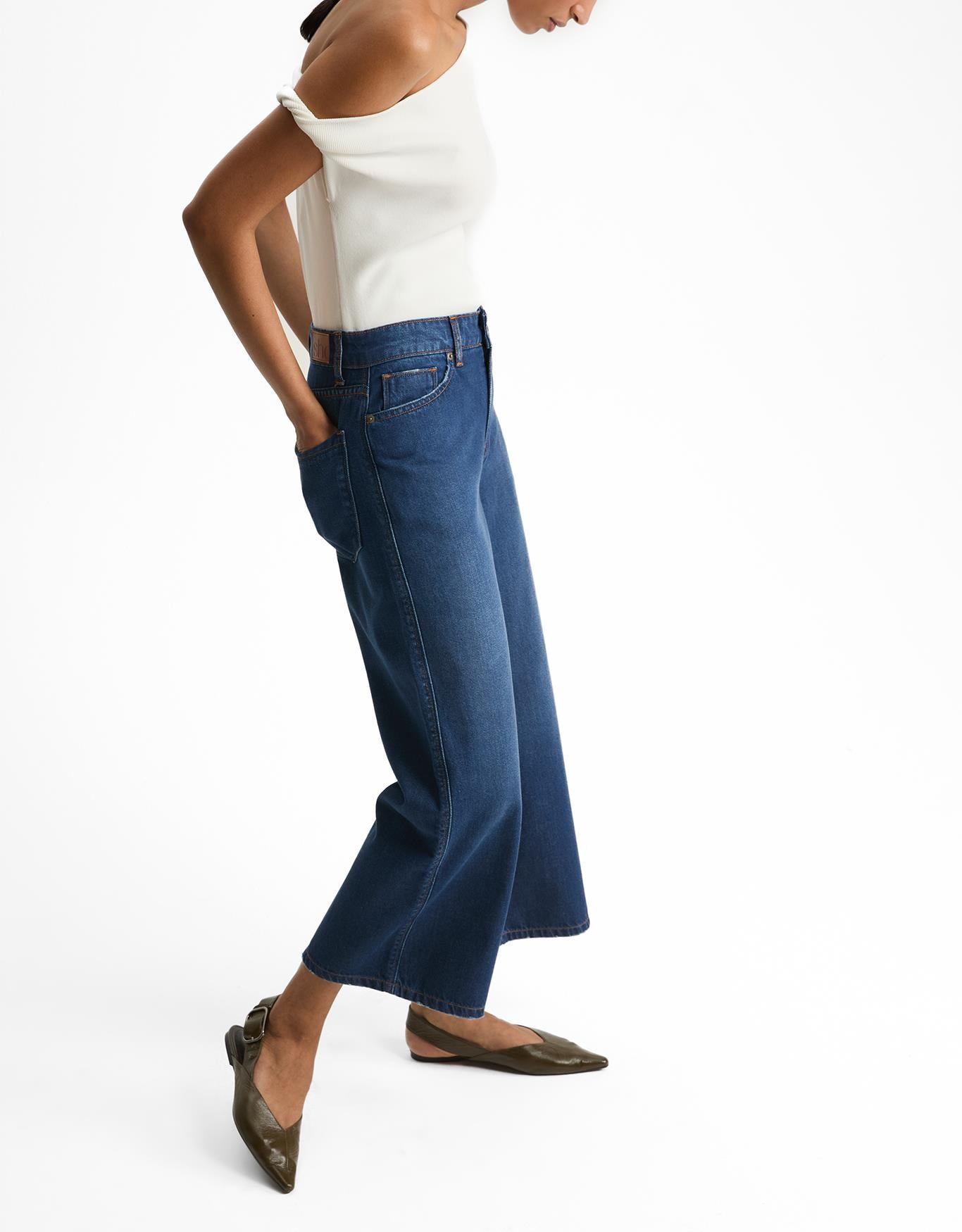 image_cc6e3a7b-4e97-4626-bfba-d7dd1900c94a