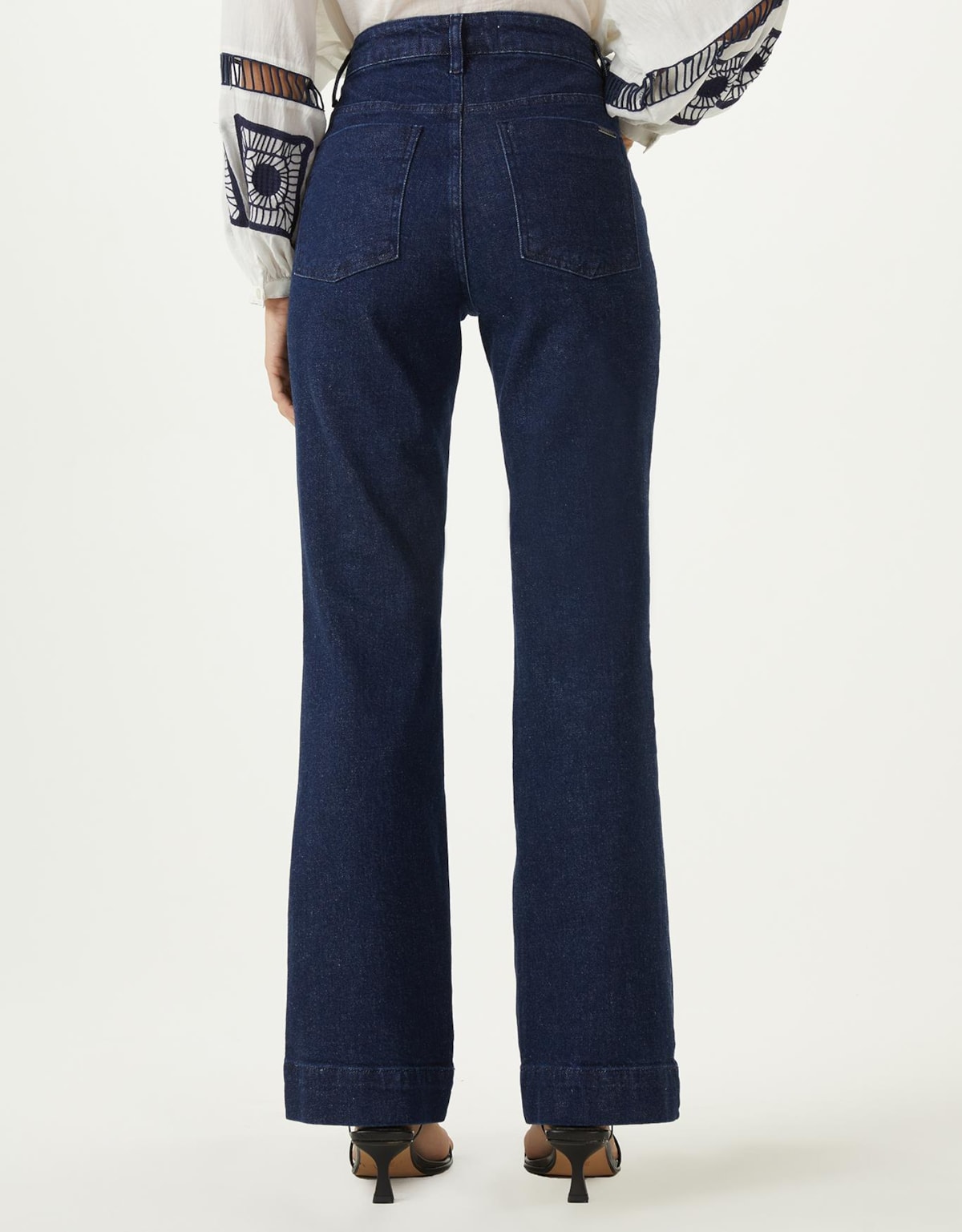 image_ca50988f-7f40-423a-9b28-07392895fb95