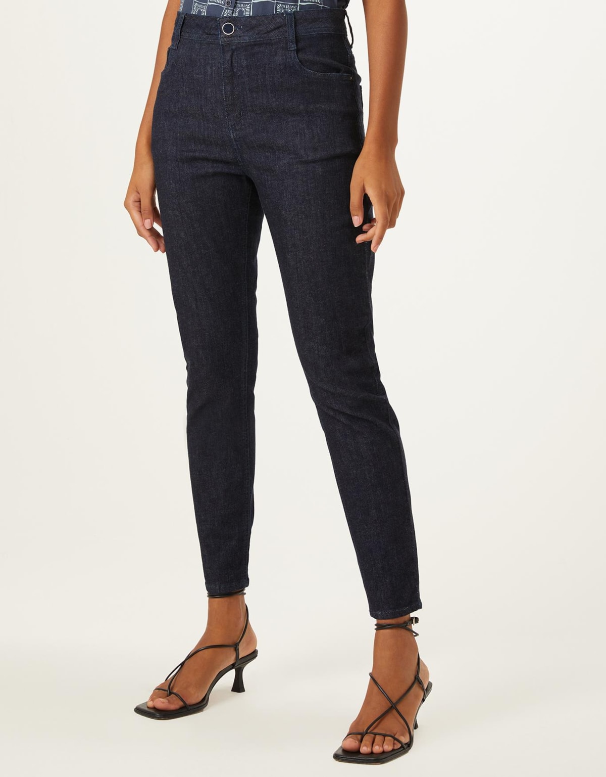 image_cf525c8d-c254-49bd-9973-4111c943068f