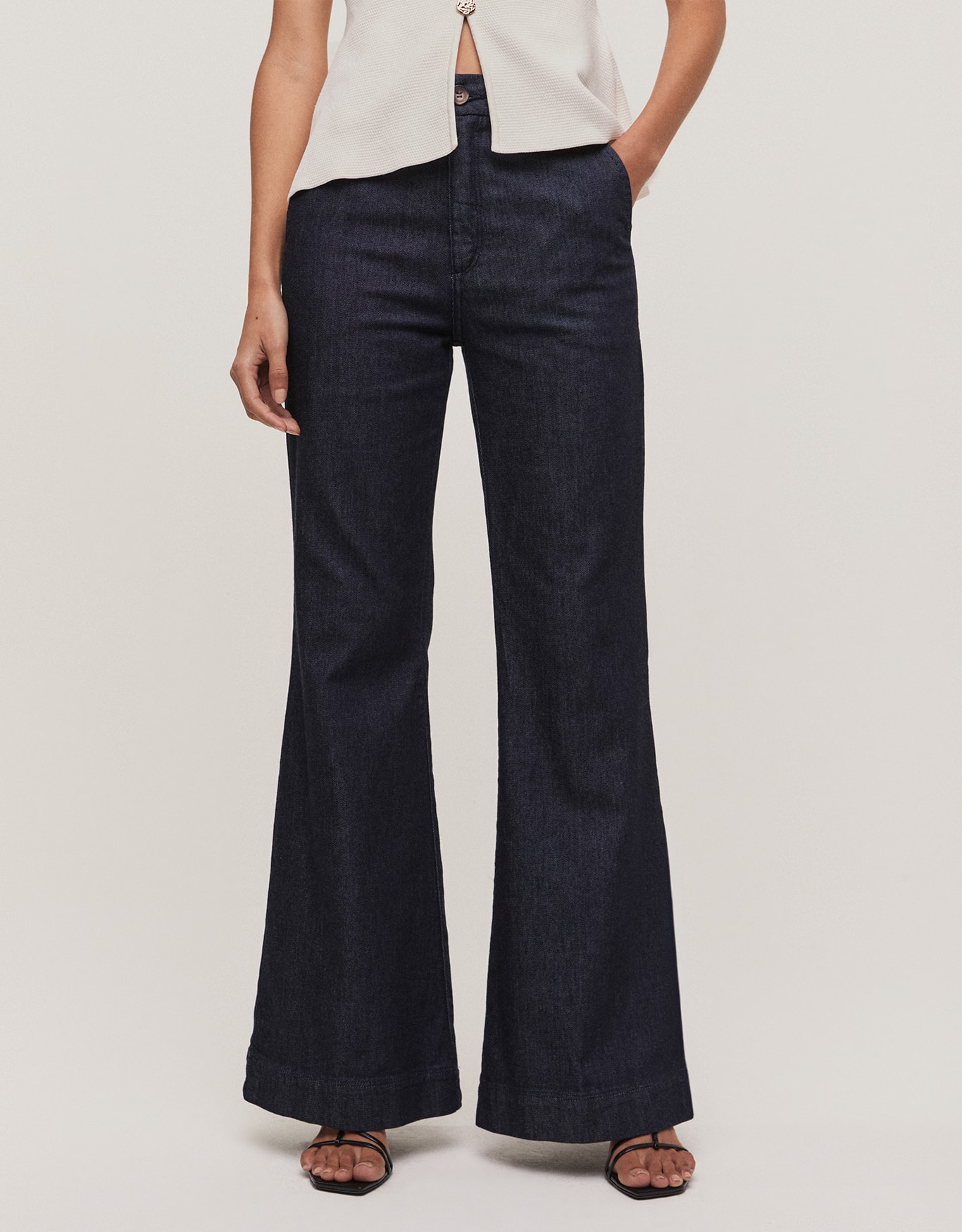 Calça Jeans Flare Alfaiatada
