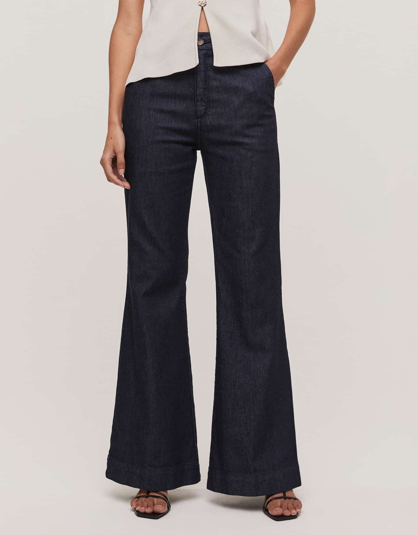 Calça Jeans Flare Alfaiatada