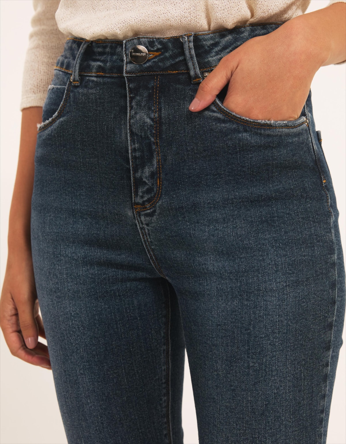 image_b61d7046-366b-4f6c-aef1-c02f0f20145b