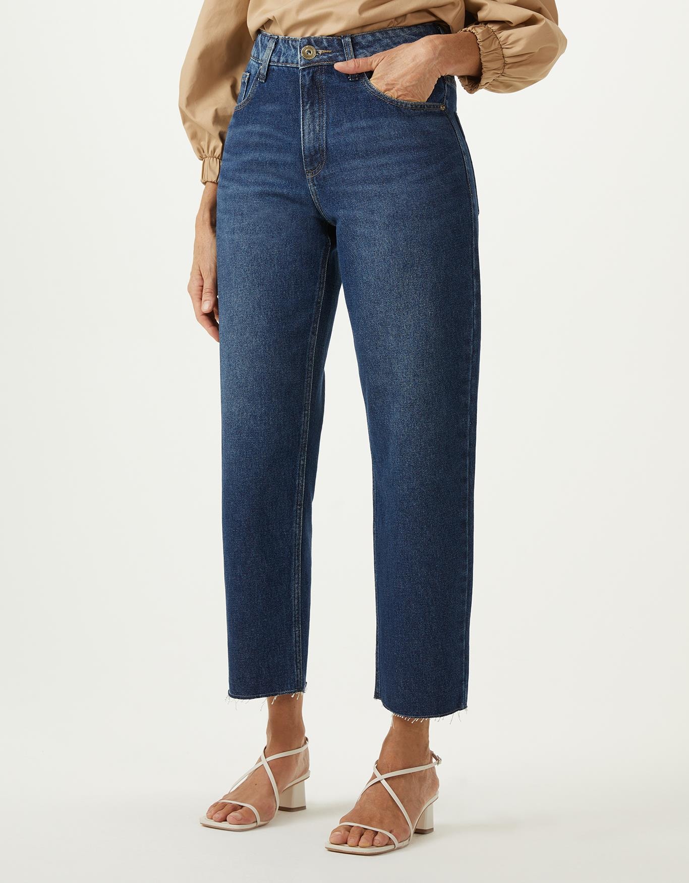 image_f0d23f9e-1ed1-4dea-8d03-5f8f33d46743