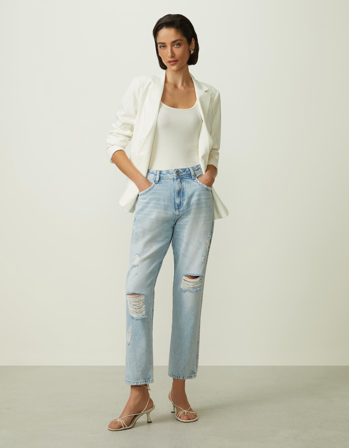 image_ea308508-e11e-4ffb-813d-ec12be2d4c9a