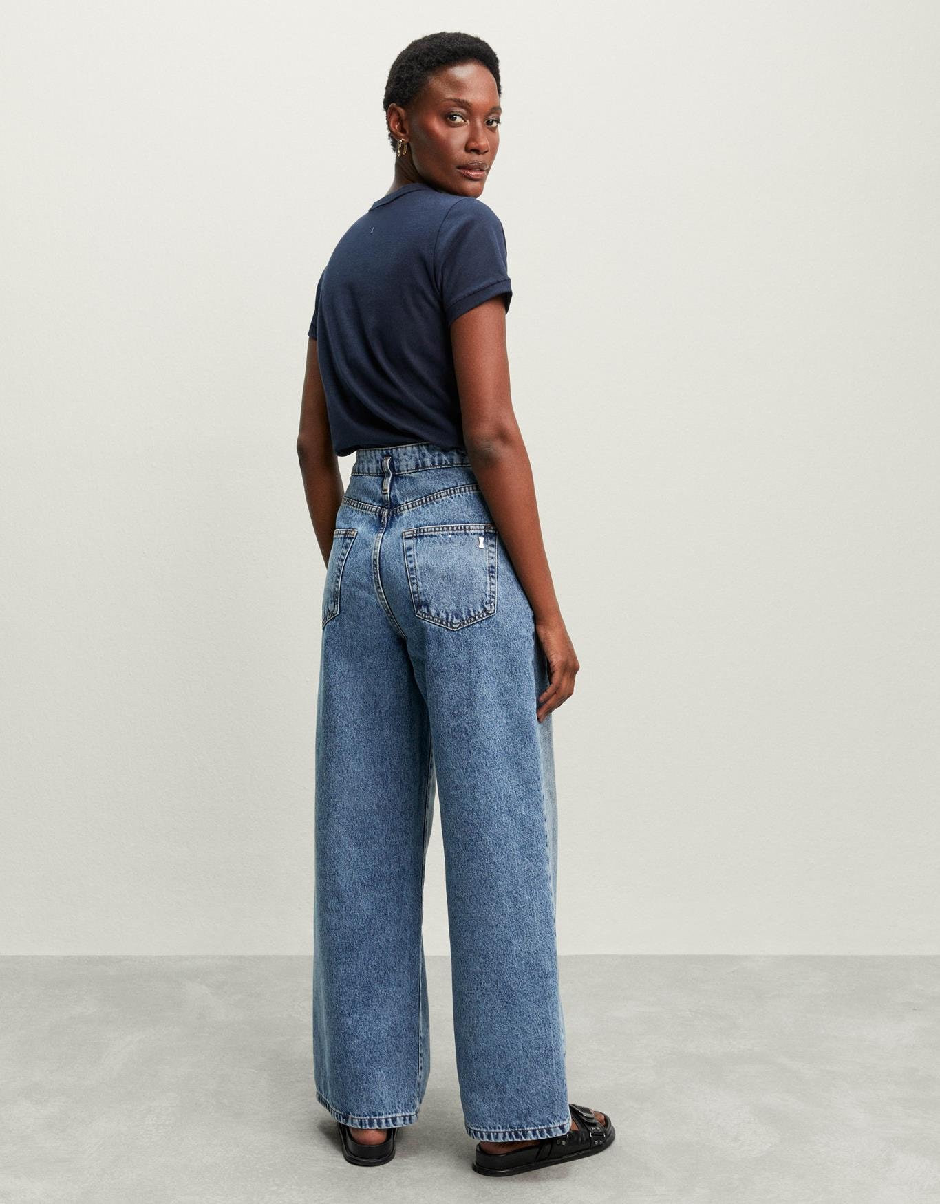 image_bb4b98c1-5aee-4d38-814f-27778c4a365e