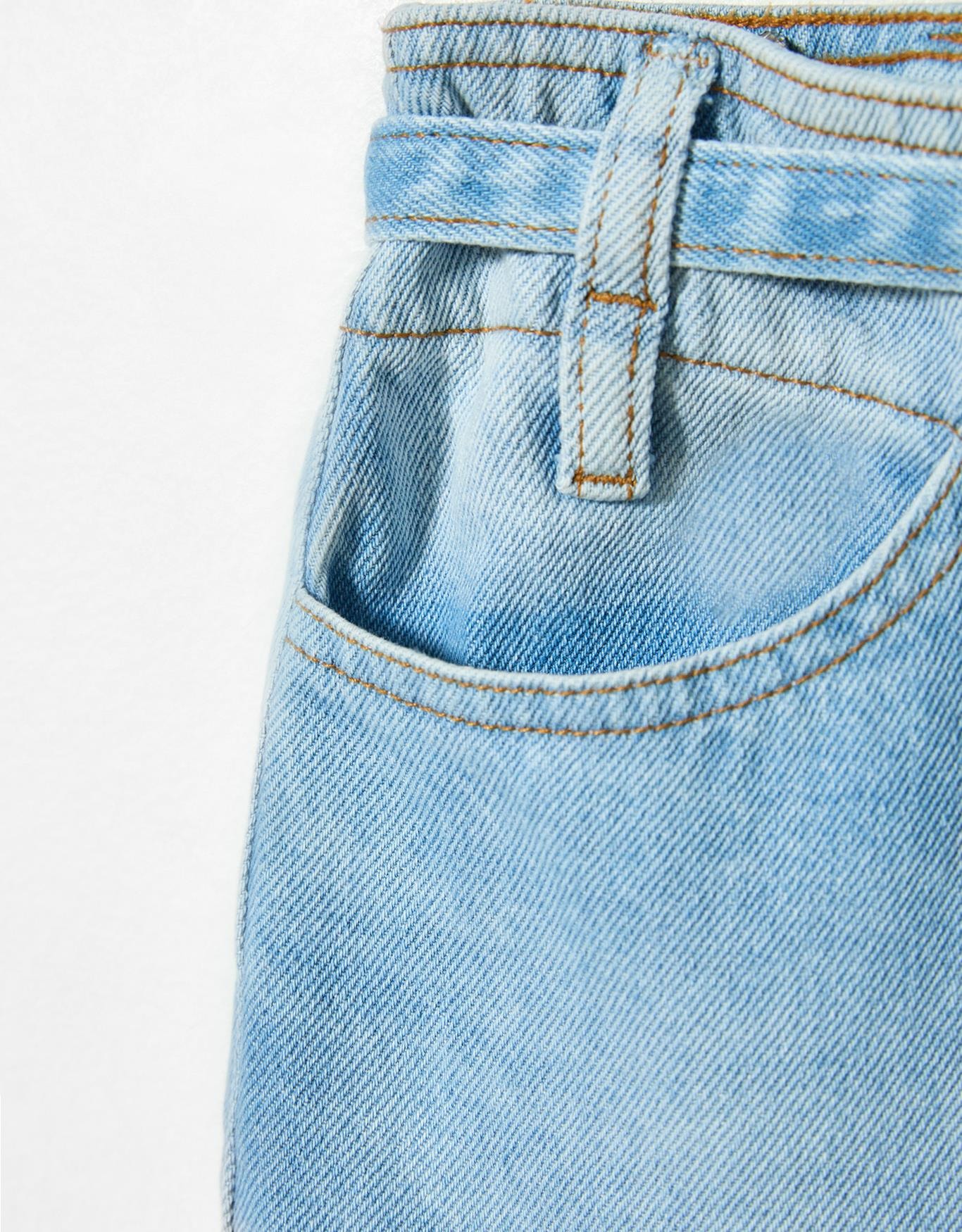 image_b2ca51f1-ec04-44a9-94d3-5d1817ed23ff