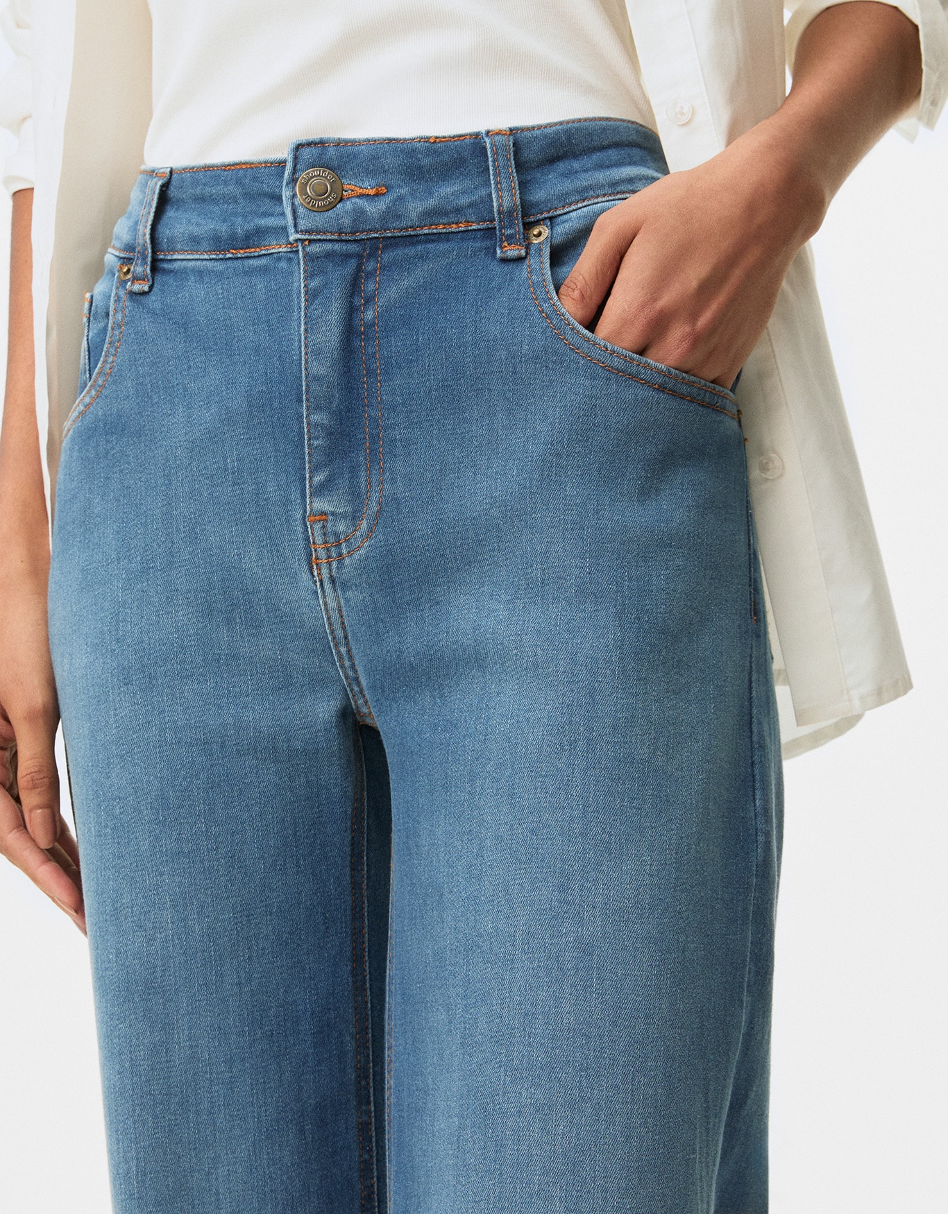 image_3ae47037-a2e1-4a01-a2b4-e4356e183e3e