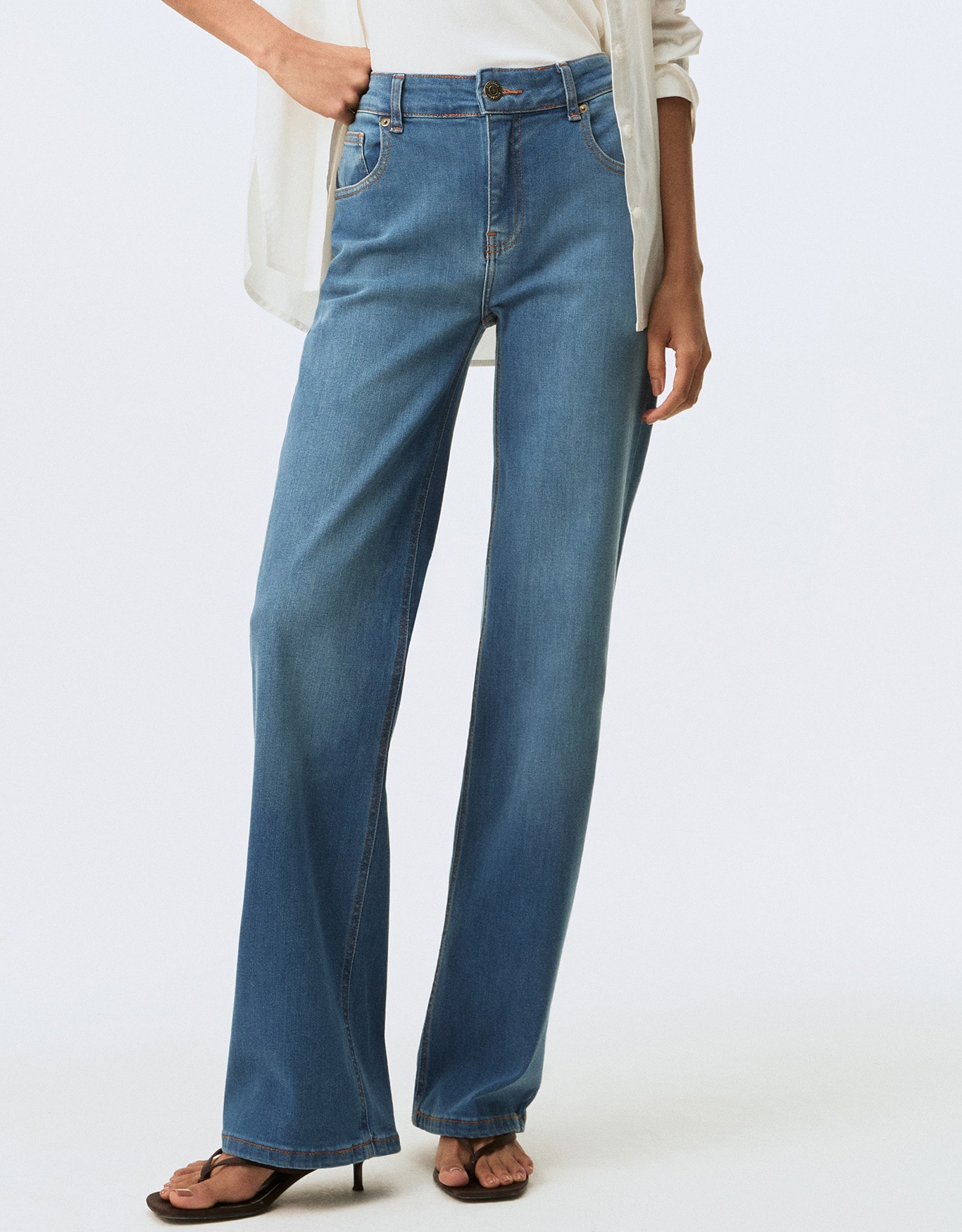 image_b13c2625-e306-4602-9c71-b77f8aee84ba