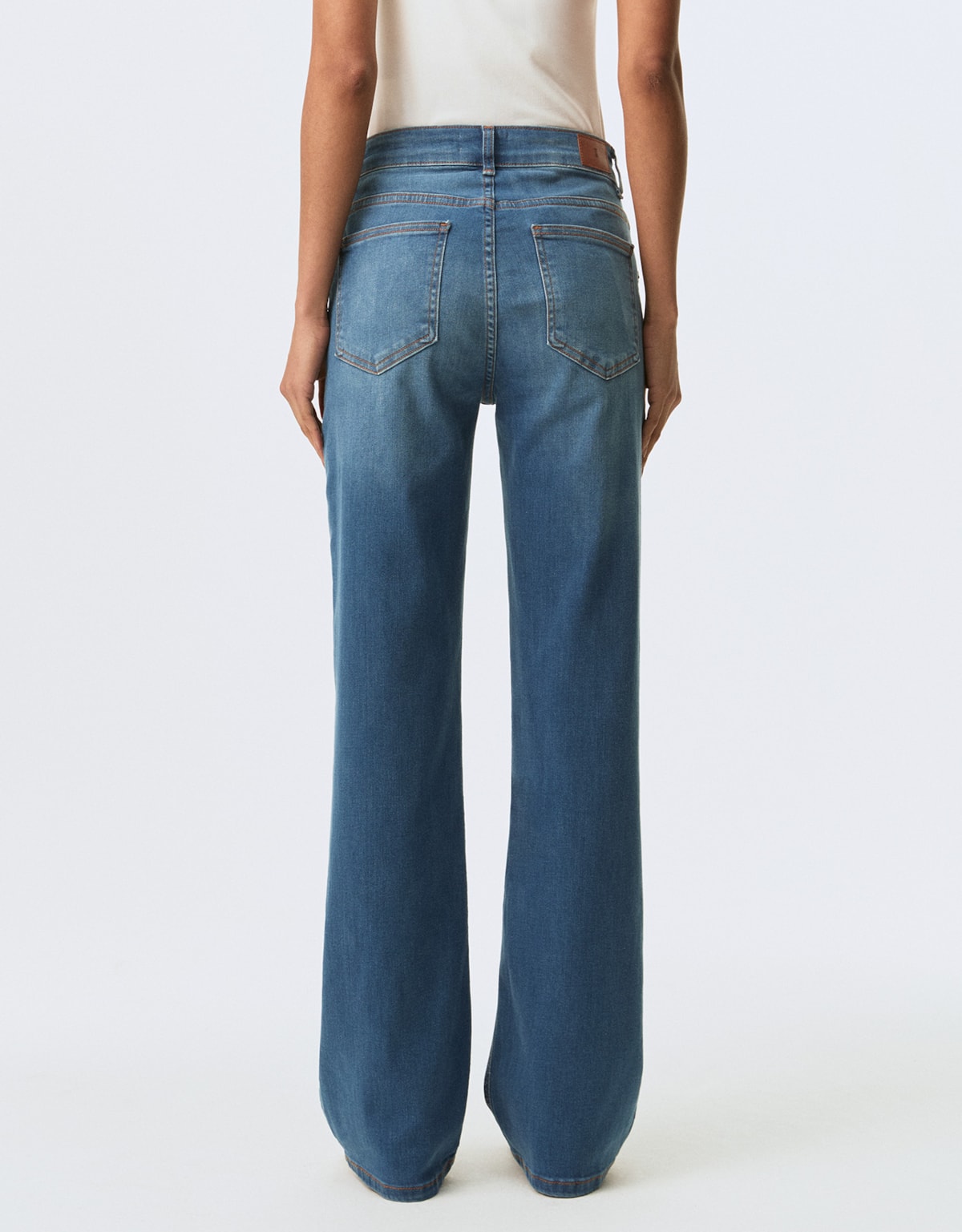 image_6f1e4a31-b3e0-4099-b4cc-8cc529a4c5aa