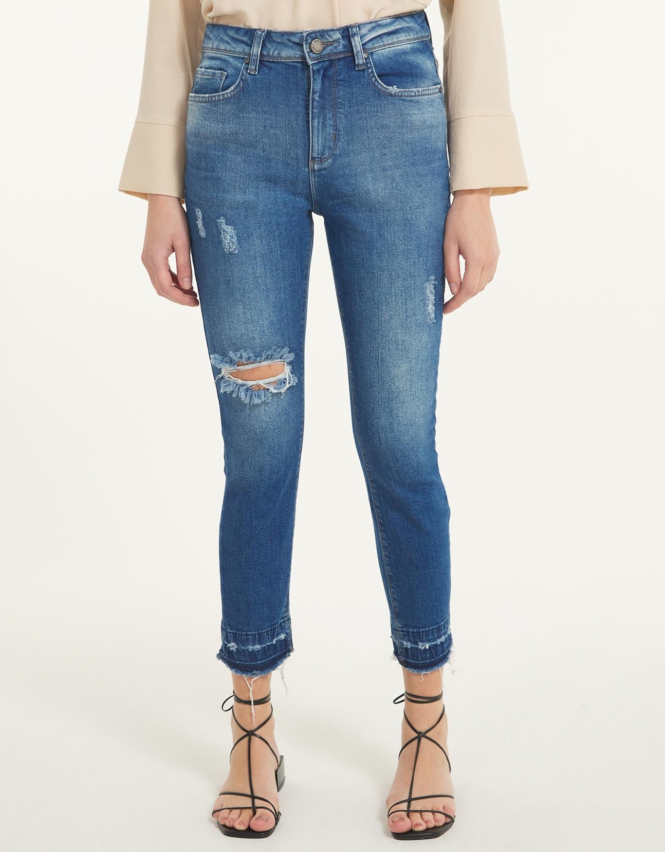 image_4c3c4c37-4d1a-4ddc-b263-81d3f331e6e1