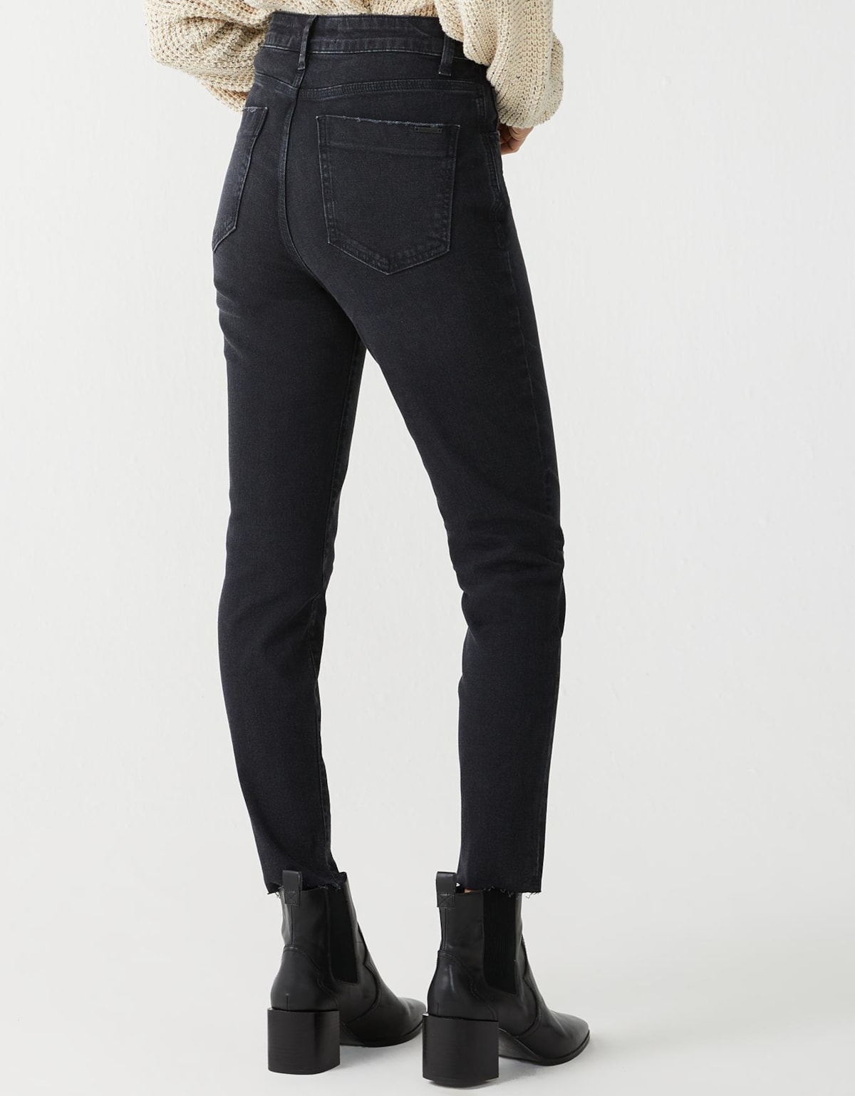 image_bb99404b-1aab-4b80-a90b-f30621d29f93