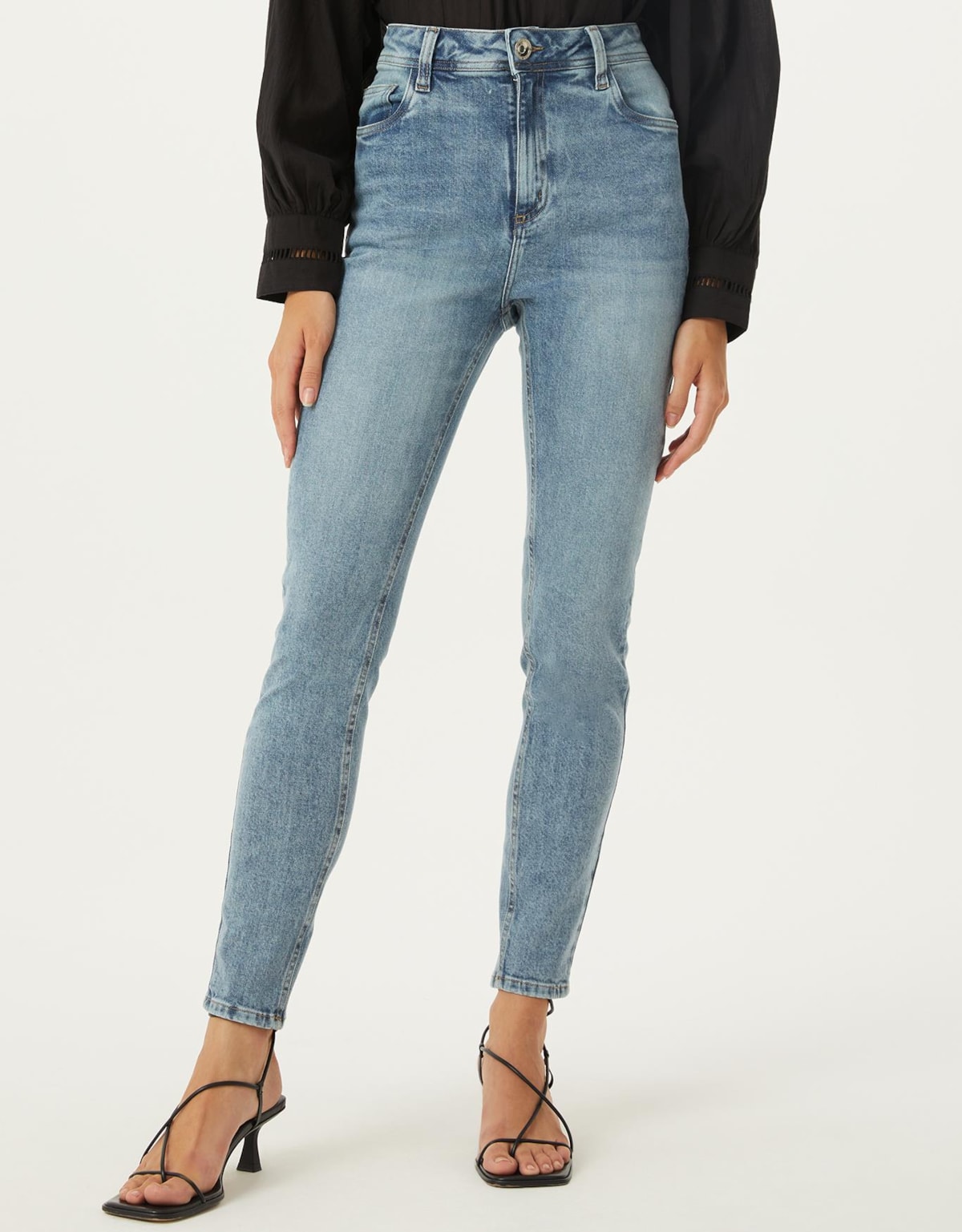 image_ce015b7c-2d07-45d5-bfb8-95f8bd7a231b