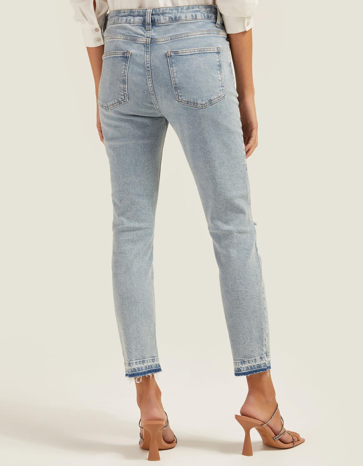 image_8e7487e8-f1f6-4e0e-b1b2-34f57b4e6bcb